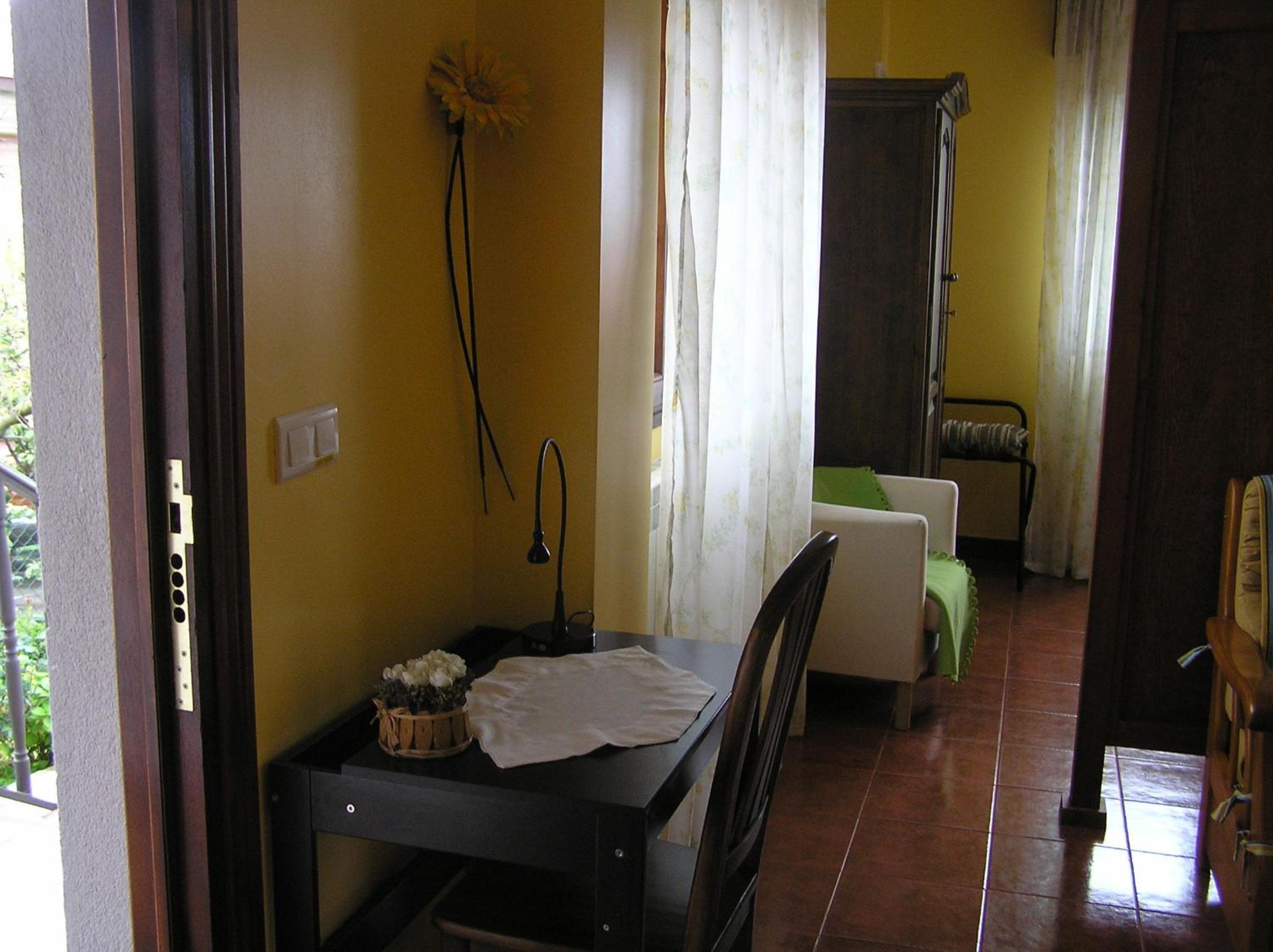 Studio Apartment photo 3