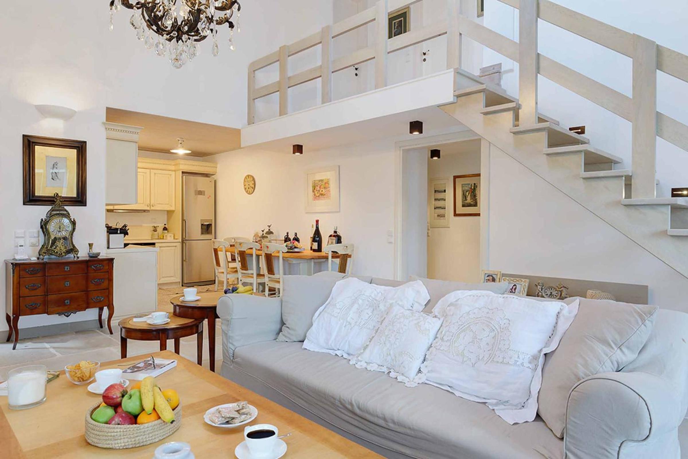 Villa photo 3