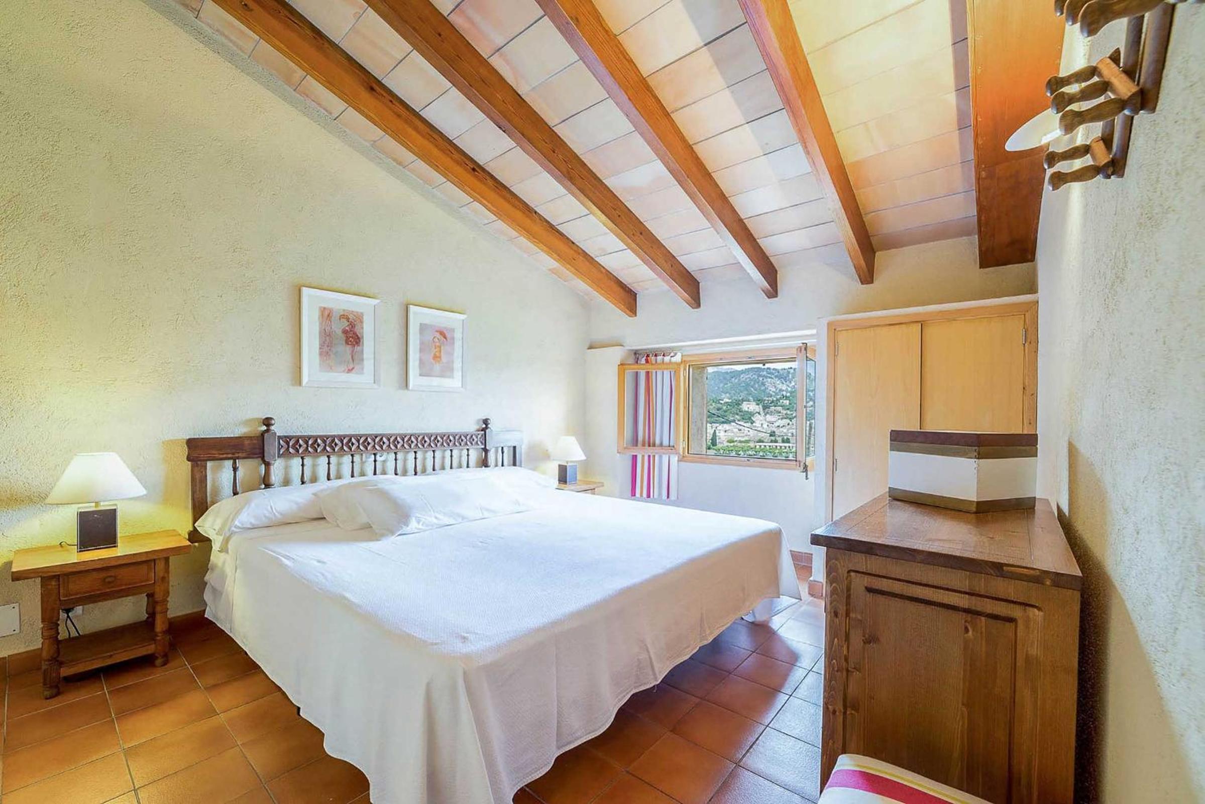 Villa de Cuatro Habitaciones