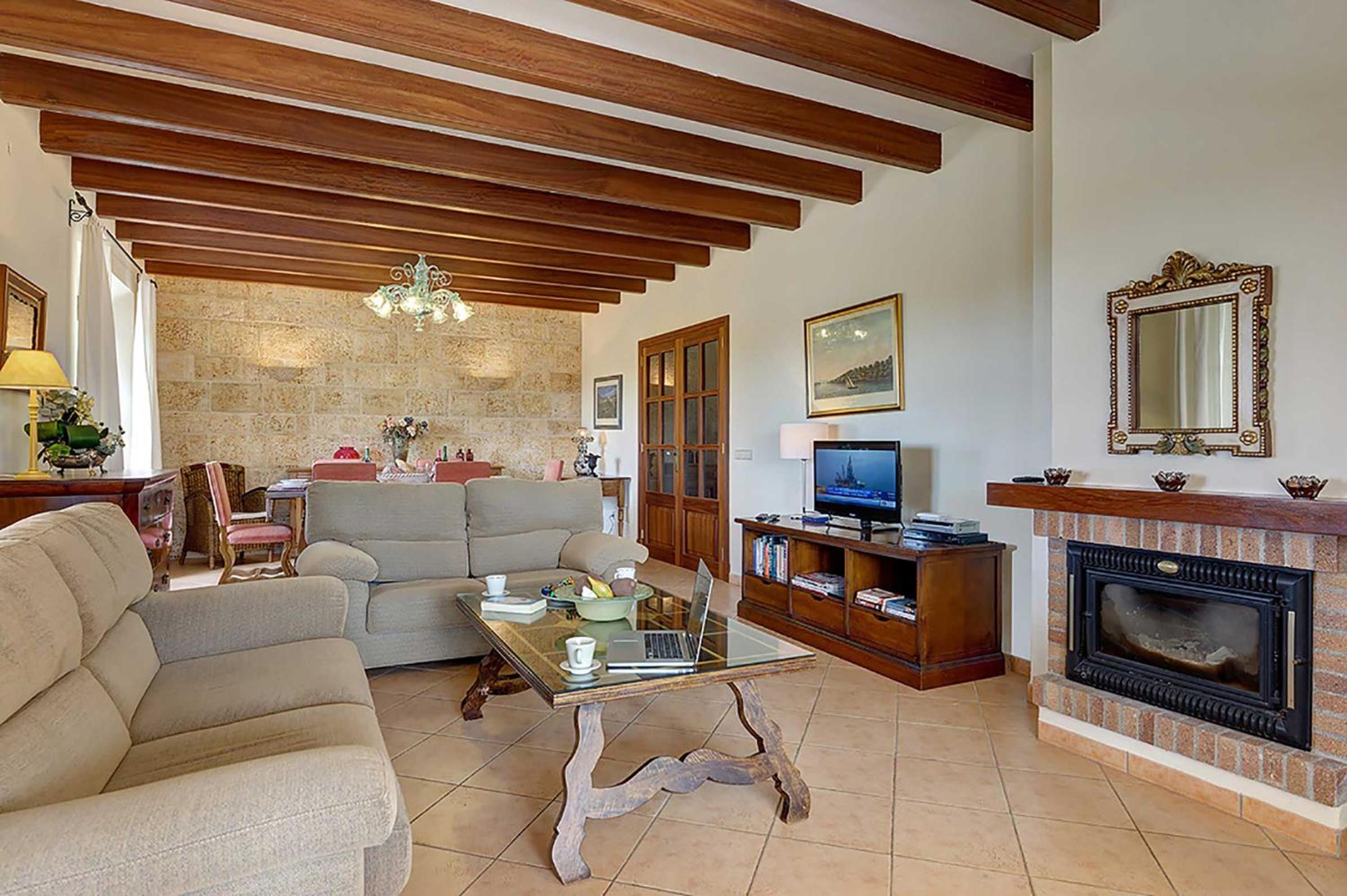 Villa de Tres Habitaciones