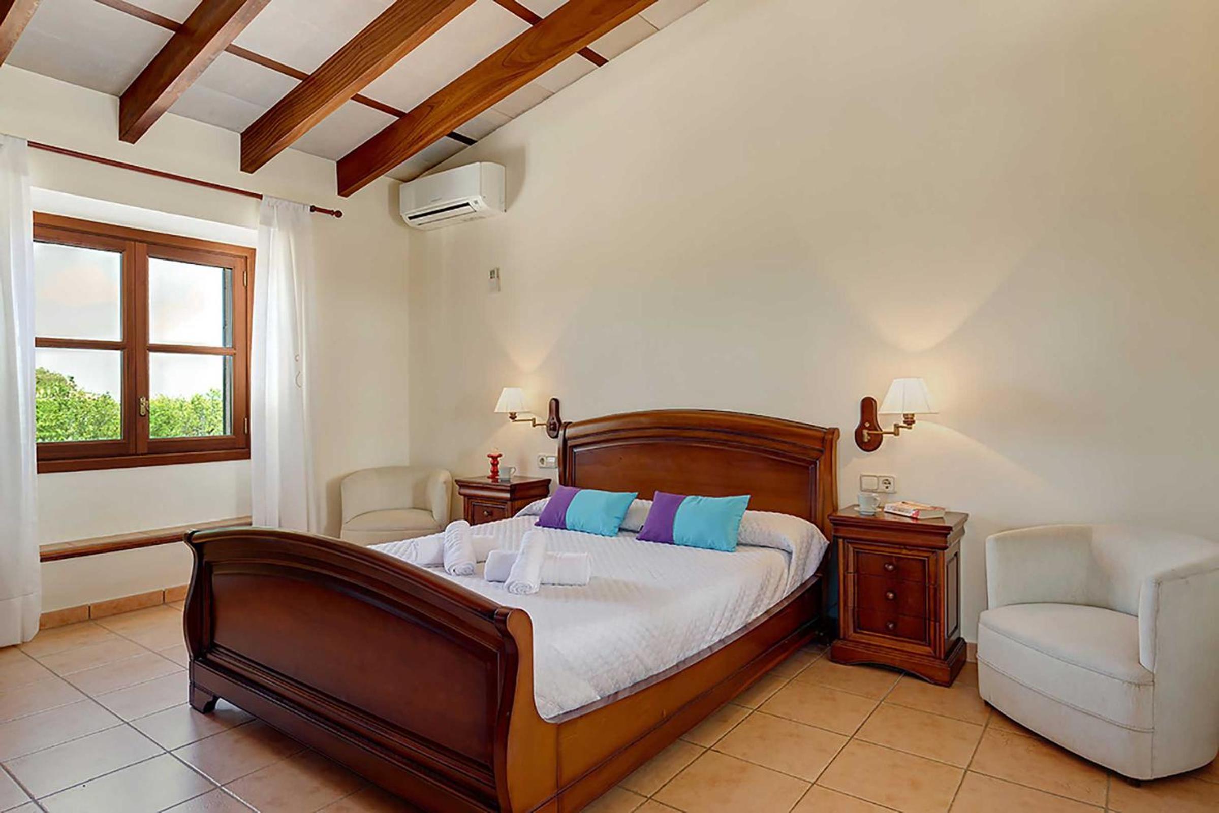 Villa photo 2