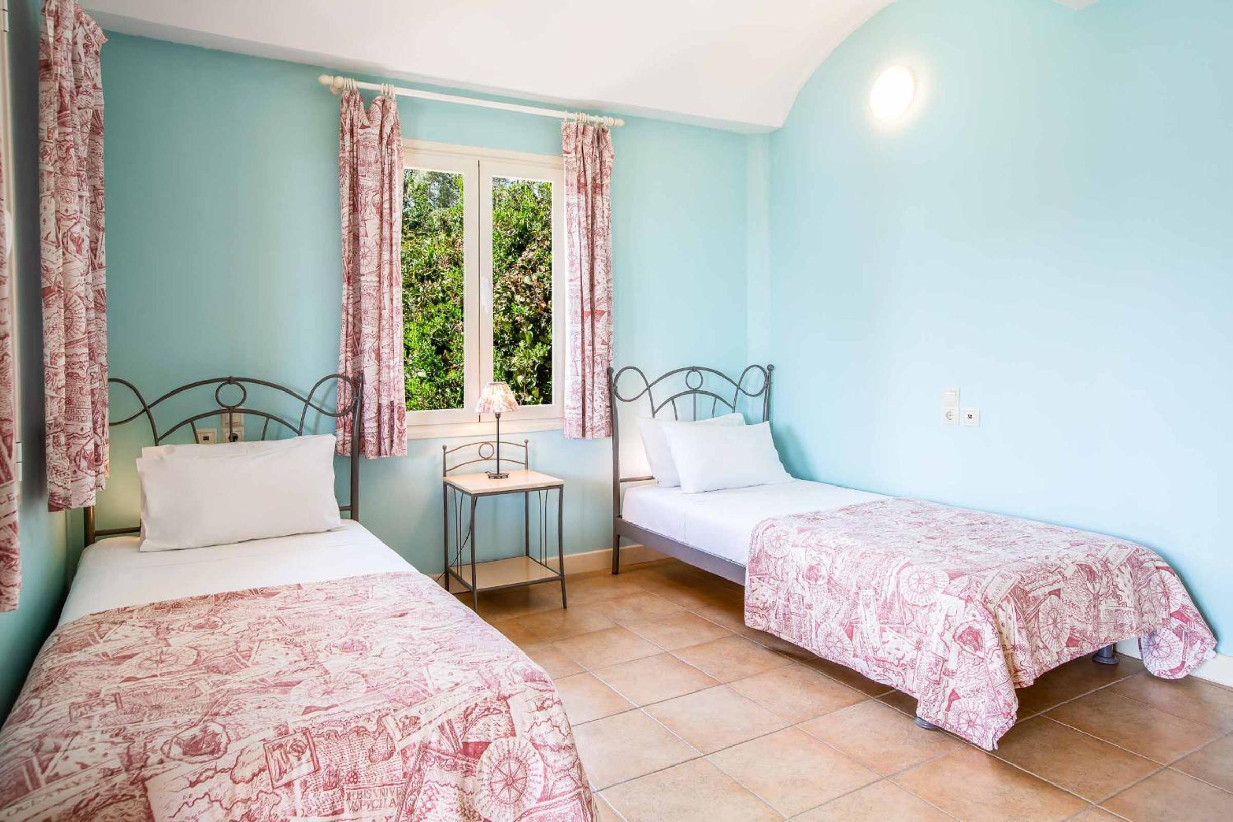 Villa photo 1