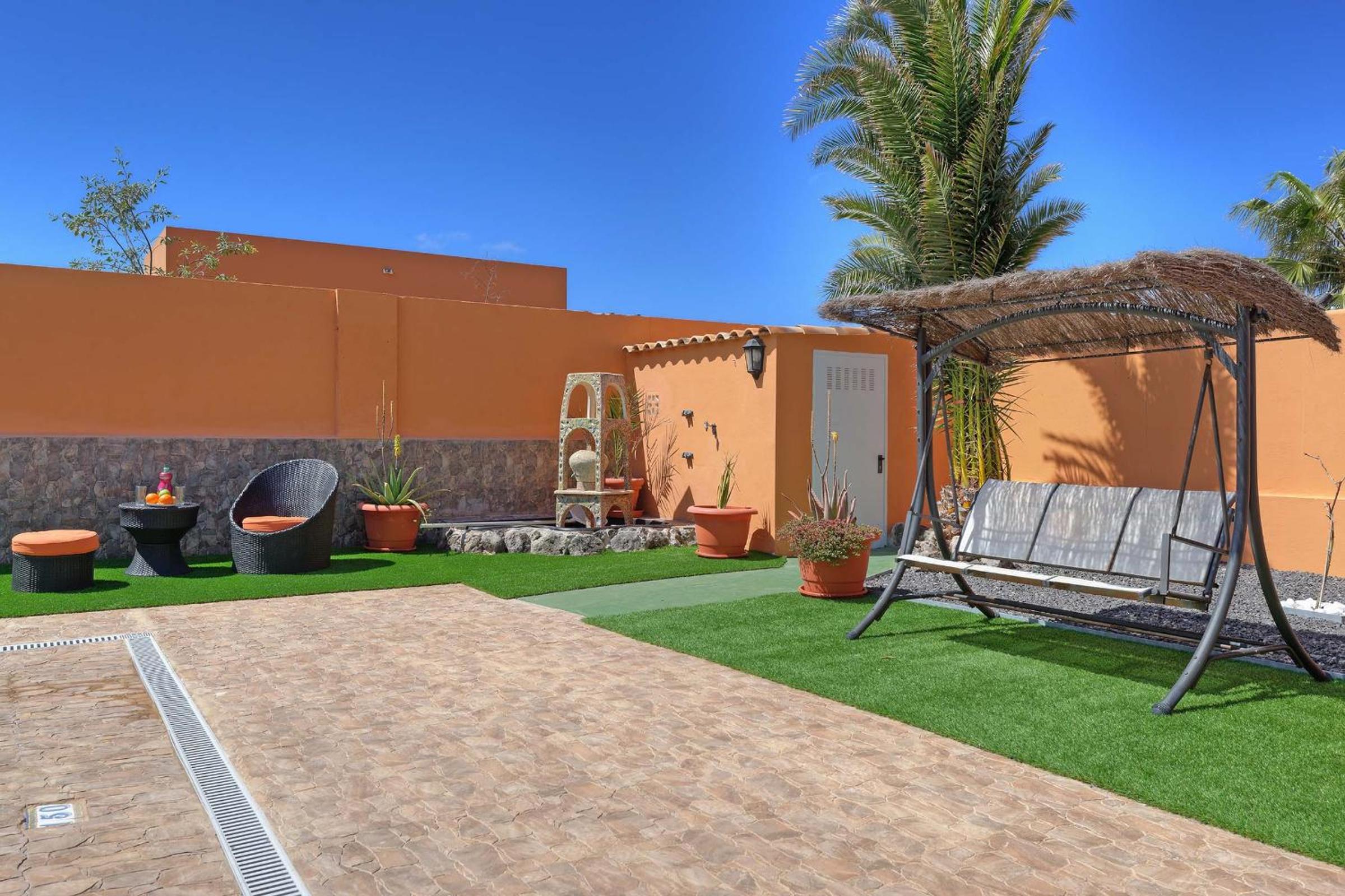 Villa photo 3
