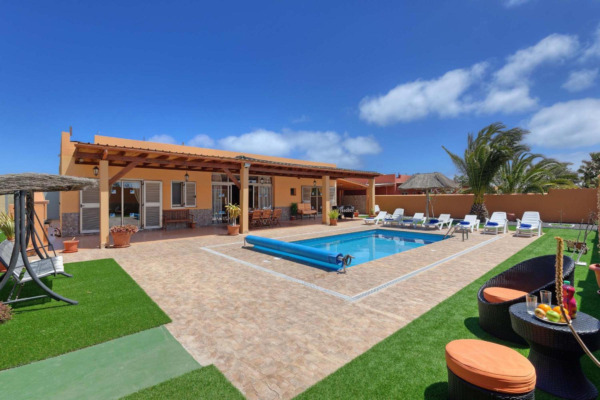 Villa de Cuatro Habitaciones