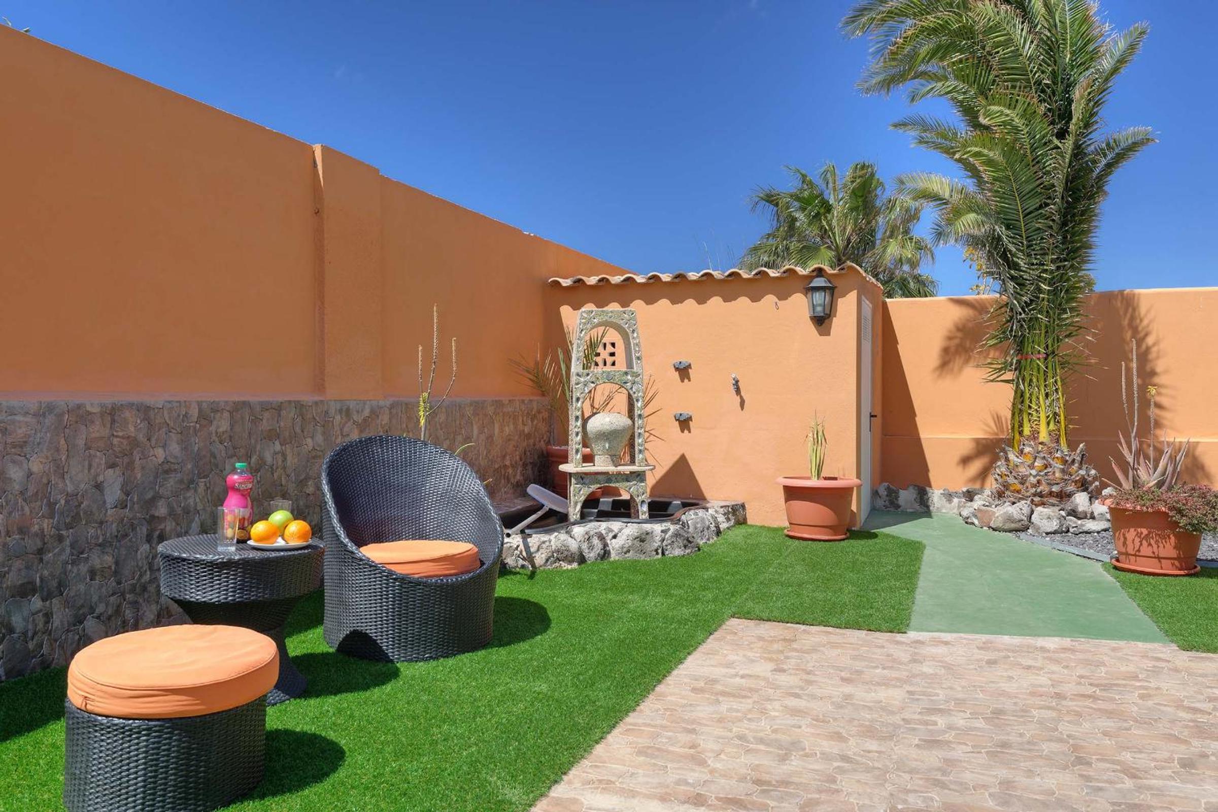 Villa photo 2