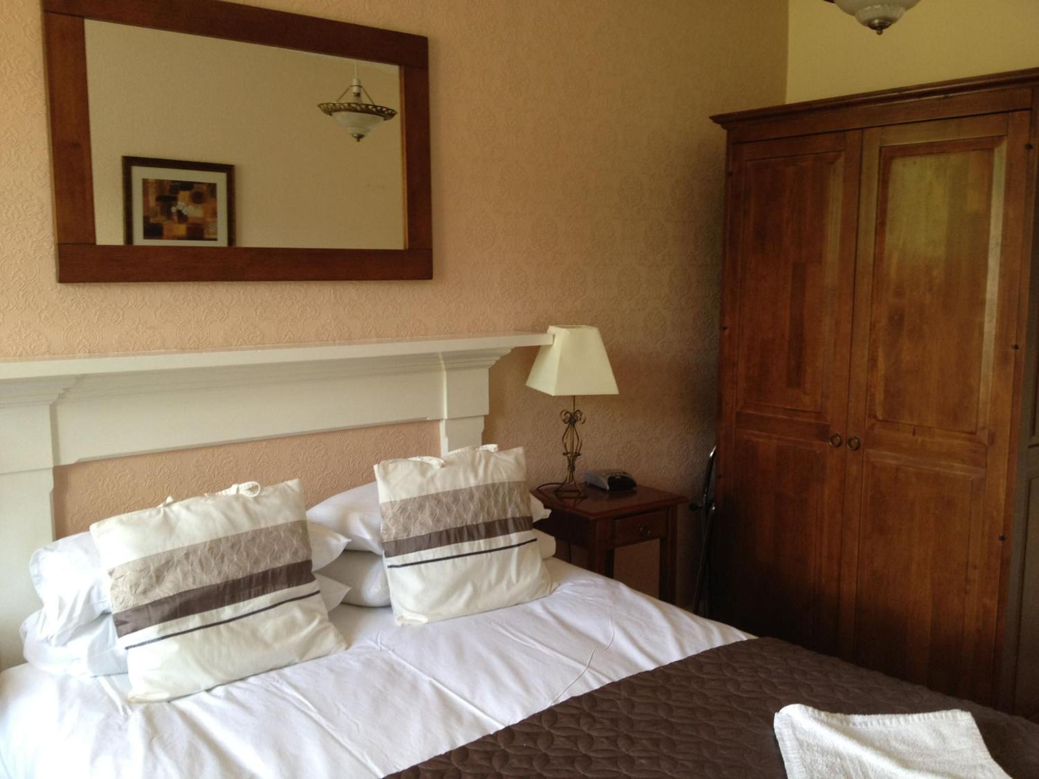 Single Room photo 2