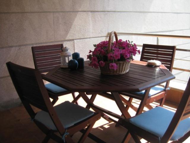 Apartment with Pool View 