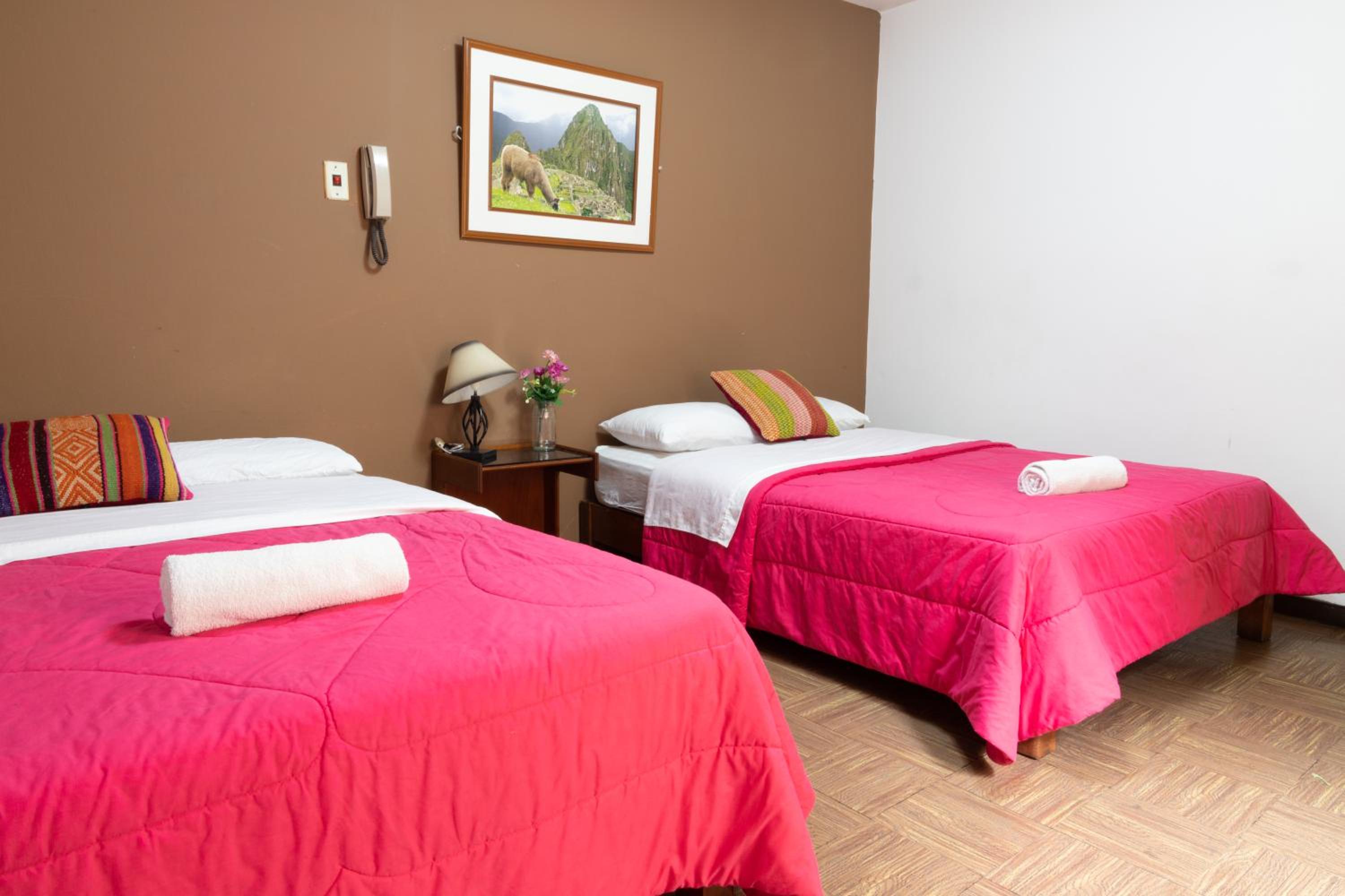 Double Room with Two Double Beds photo 2