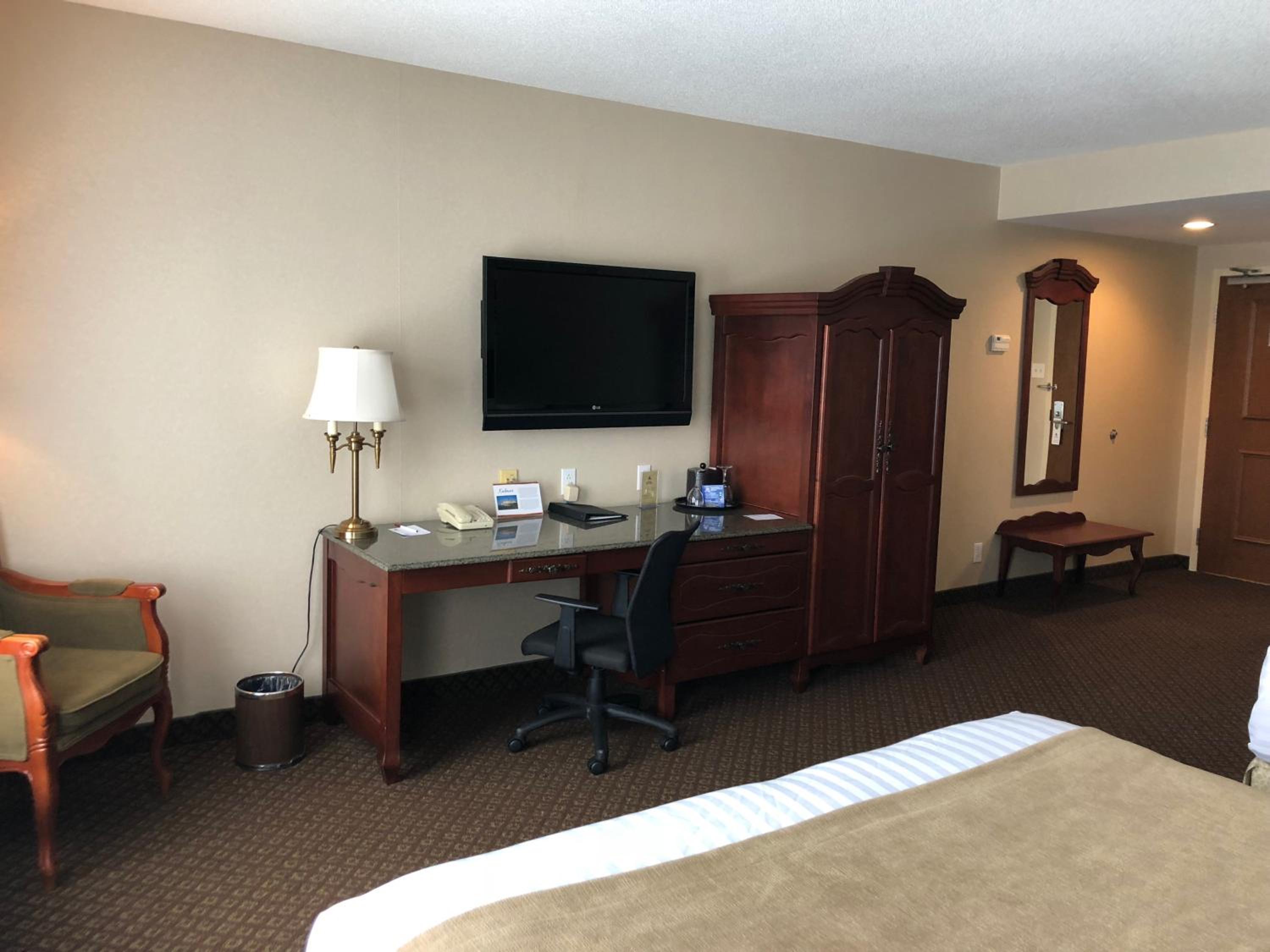 King Room - Mobility Access/Non-Smoking - Photo 6