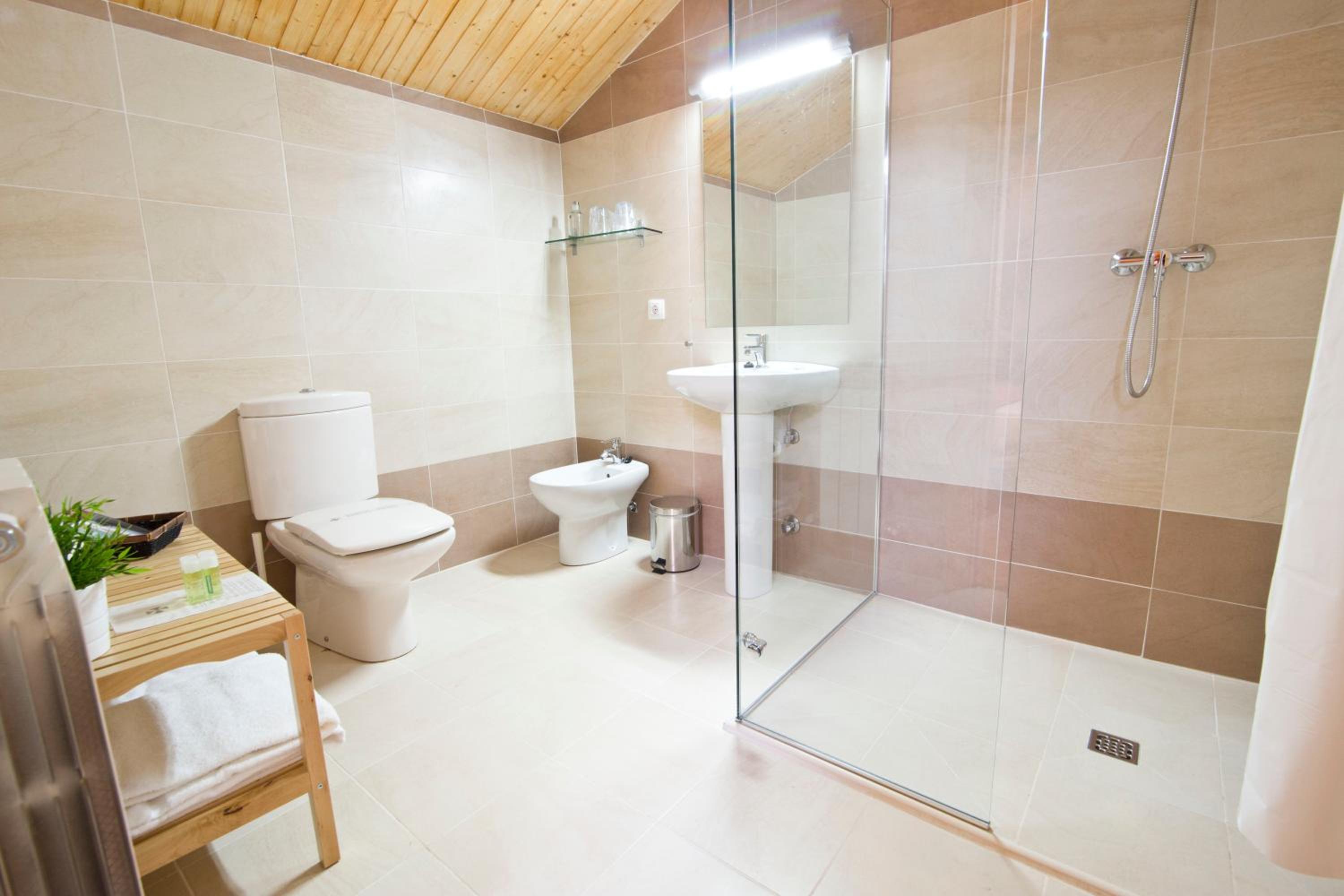 Triple Room - Main Building - Photo 7
