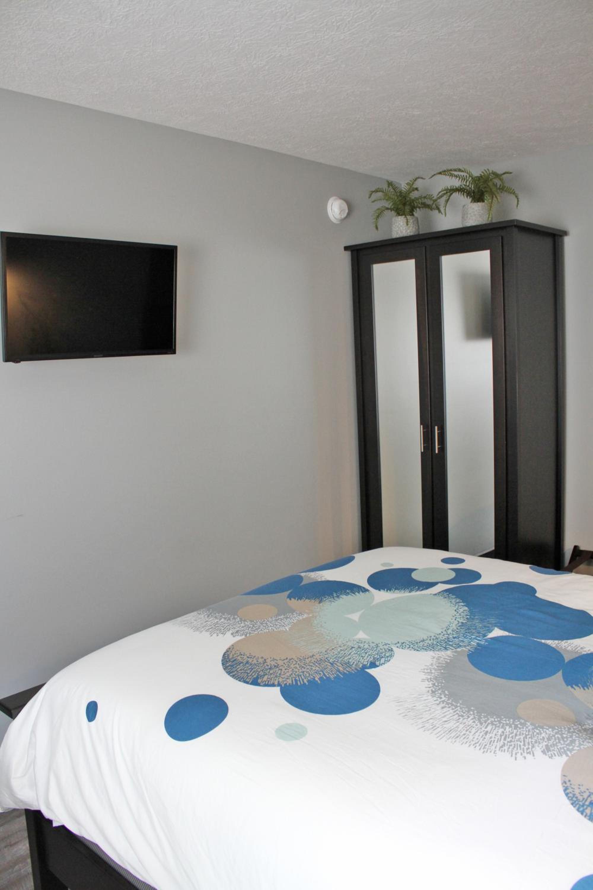 Apartment photo 1