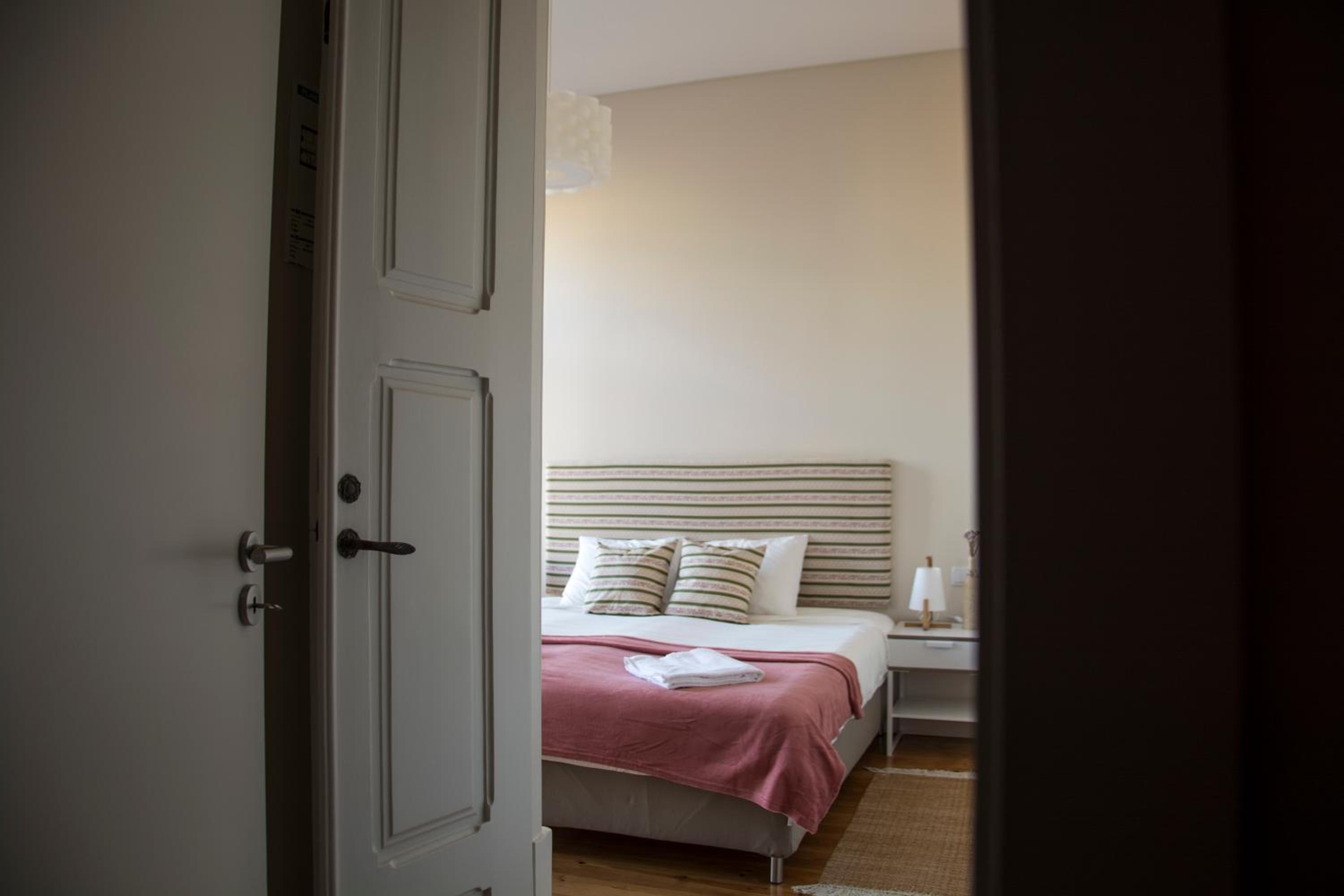  Double or Twin Room with Garden View - Photo 8
