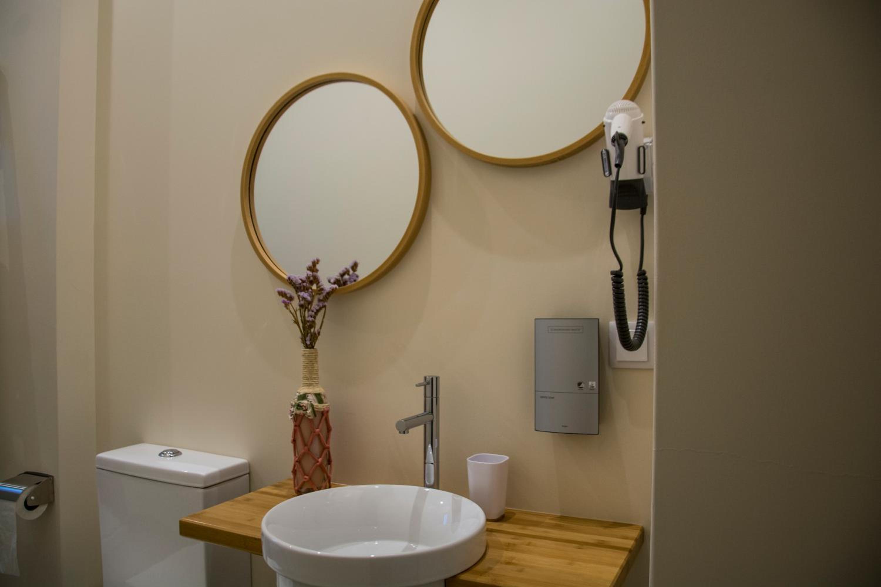  Double or Twin Room with Garden View - Photo 10