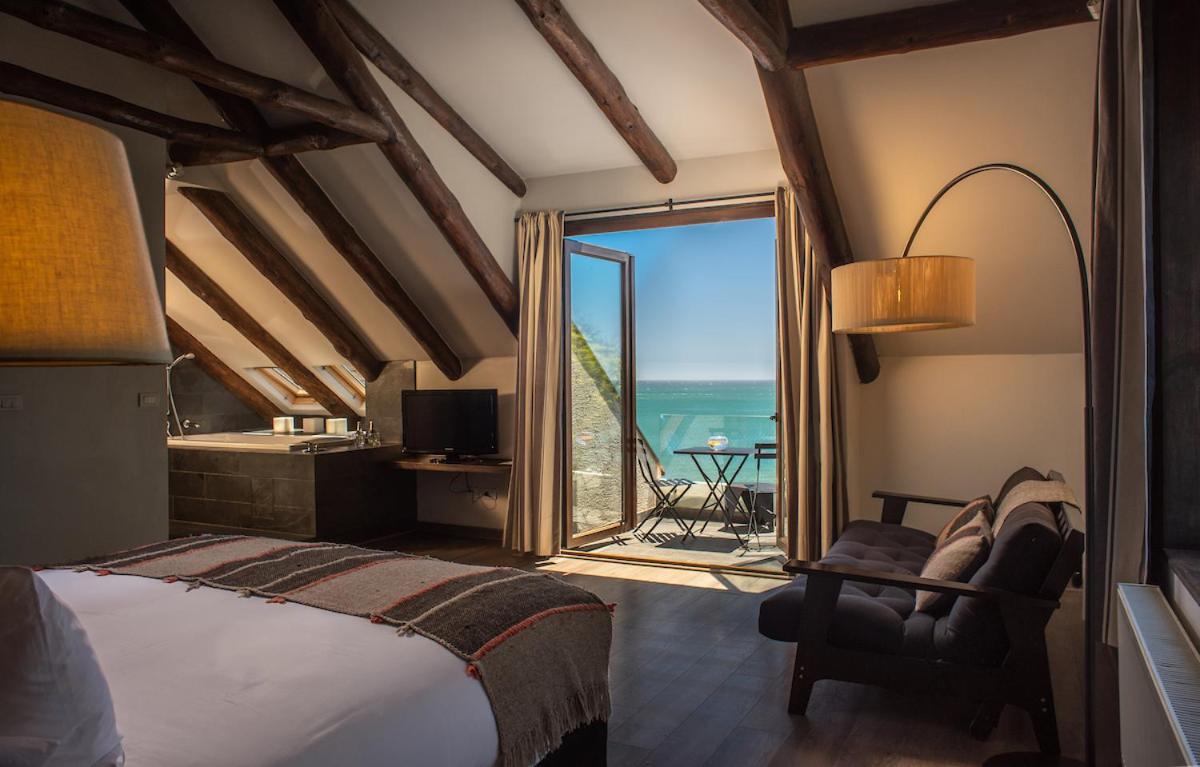 Senior Suite with Ocean View photo 1