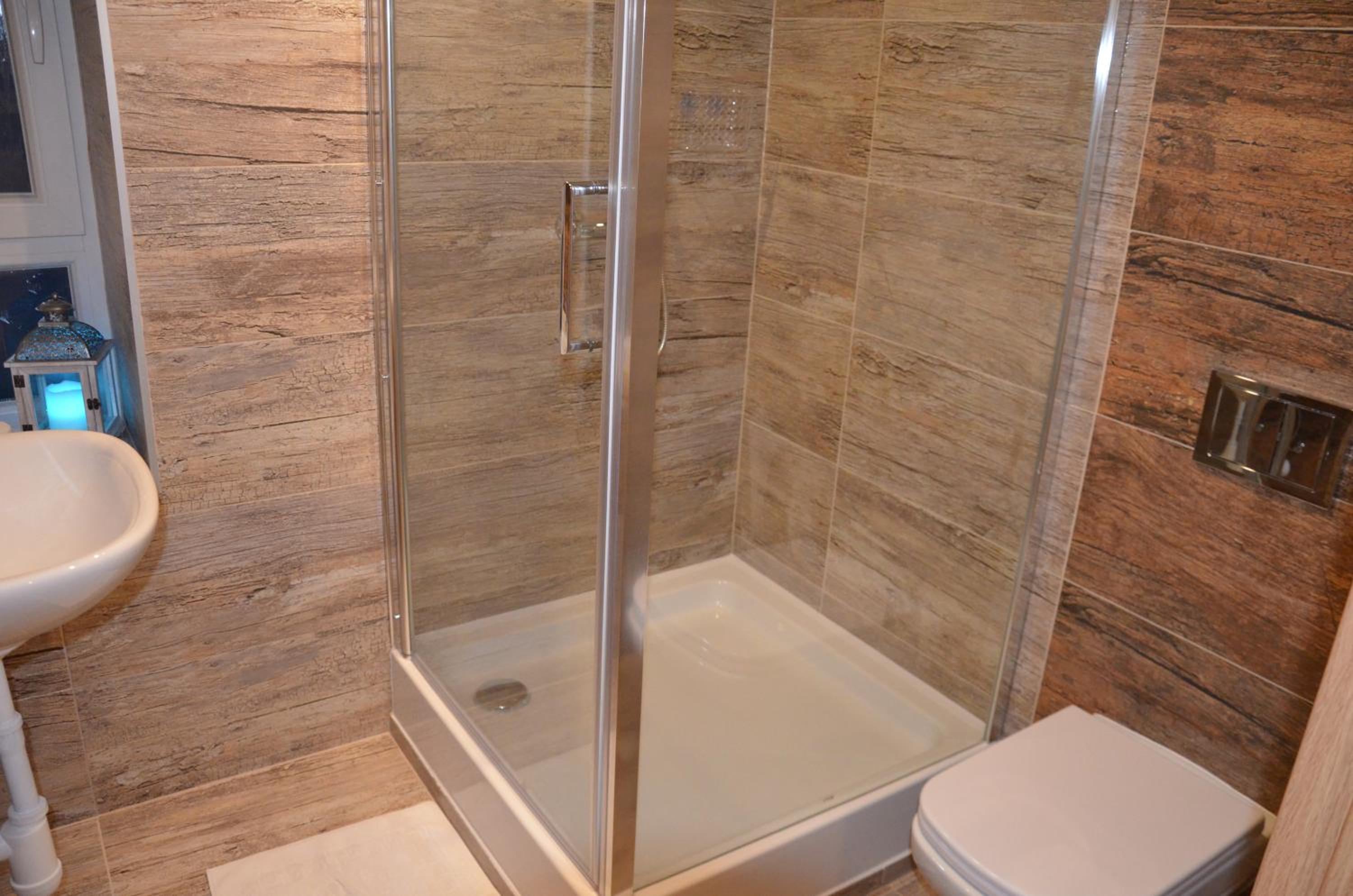 Double Room with Shared Bathroom photo 2