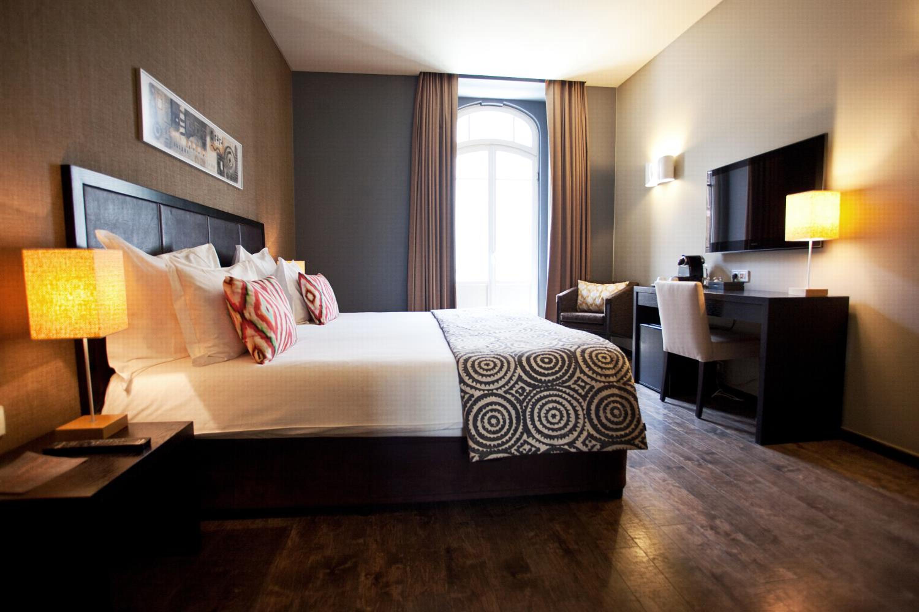 Superior Double or Twin Room with Street View - Photo 1