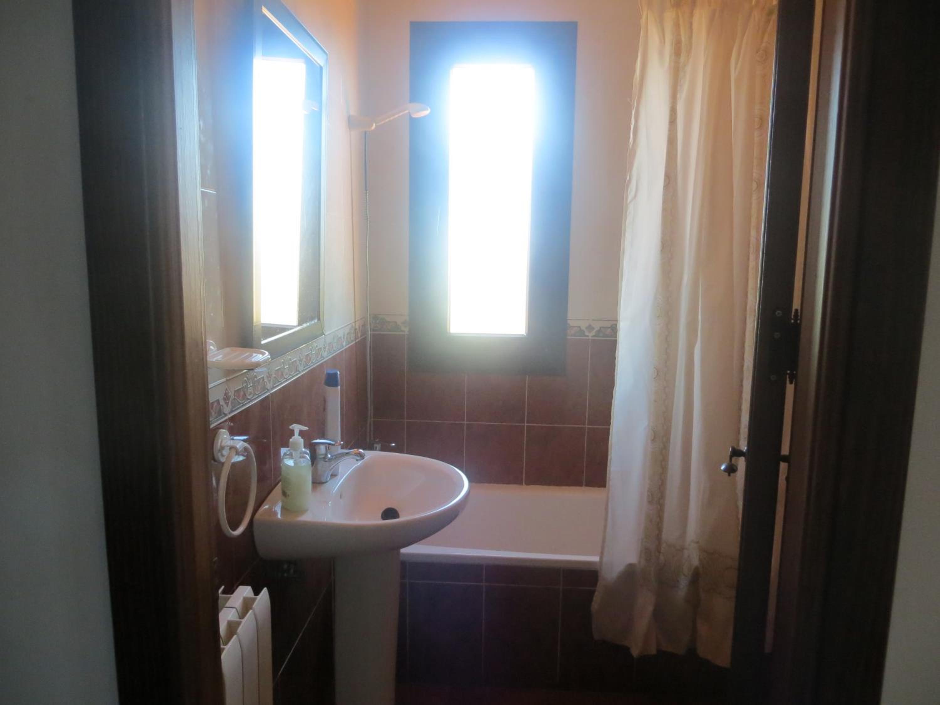 Double or Twin Room with View - Photo 2