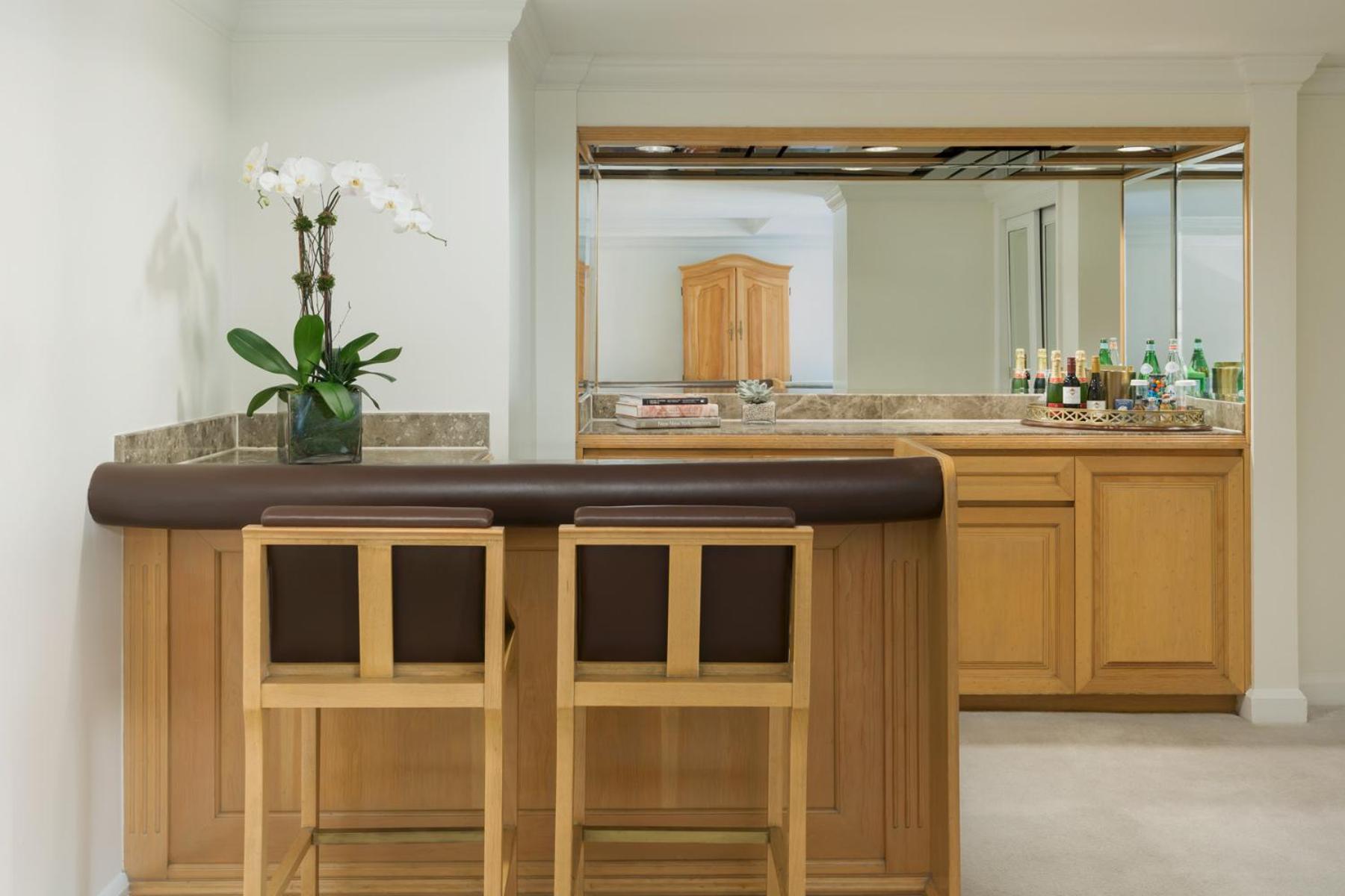 Junior King Suite