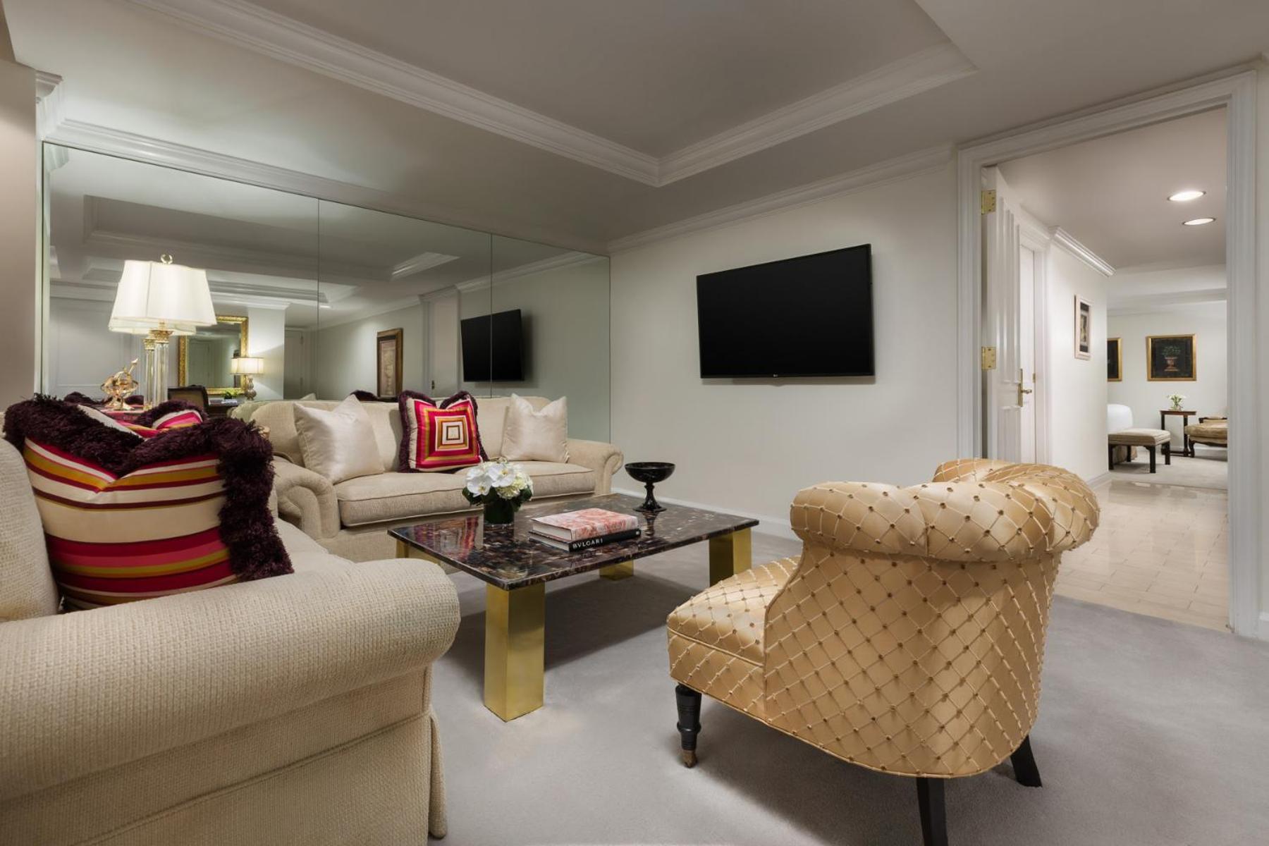 Grand One-Bedroom Suite