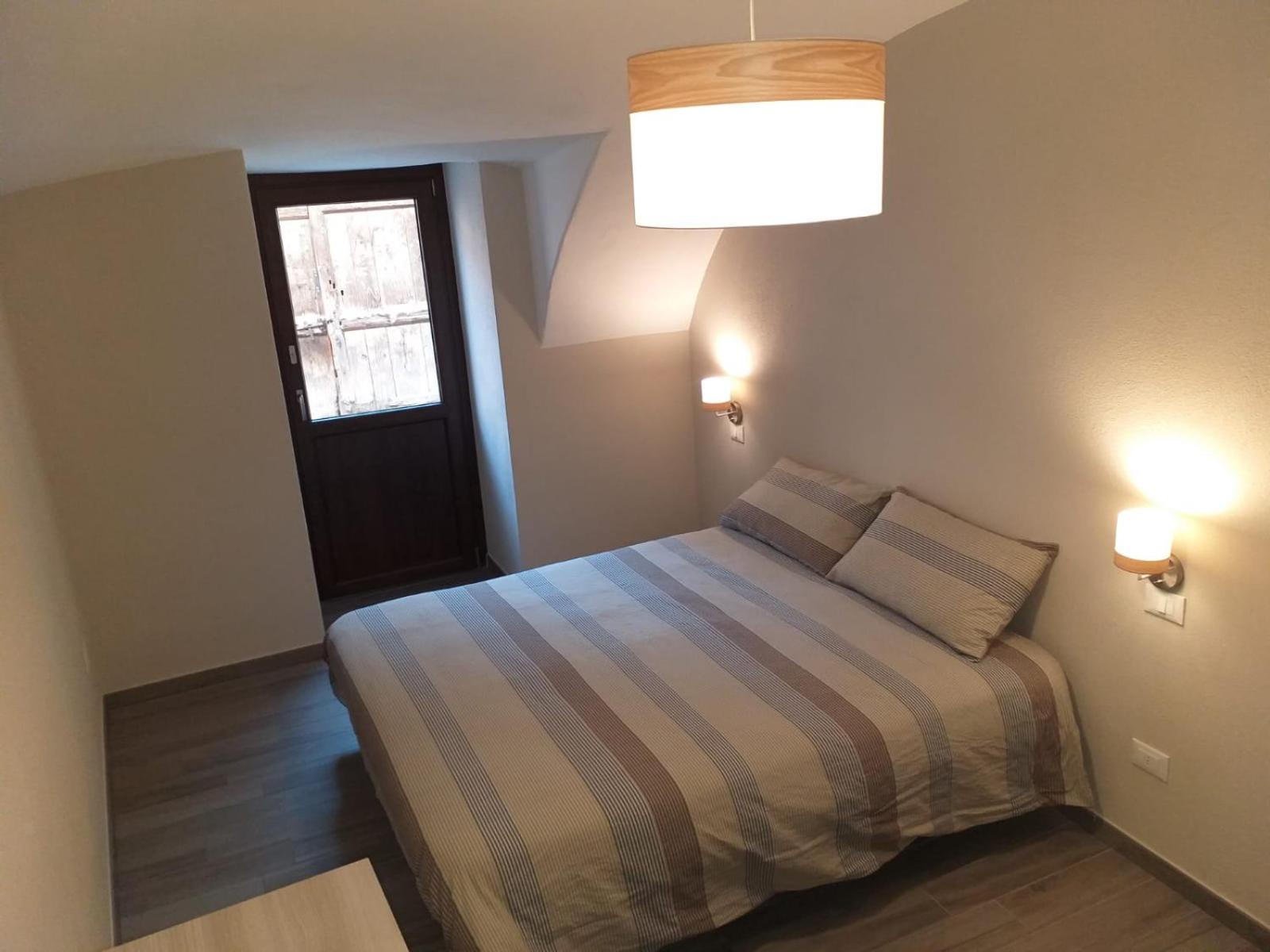 Two-Bedroom Apartment - Photo 3