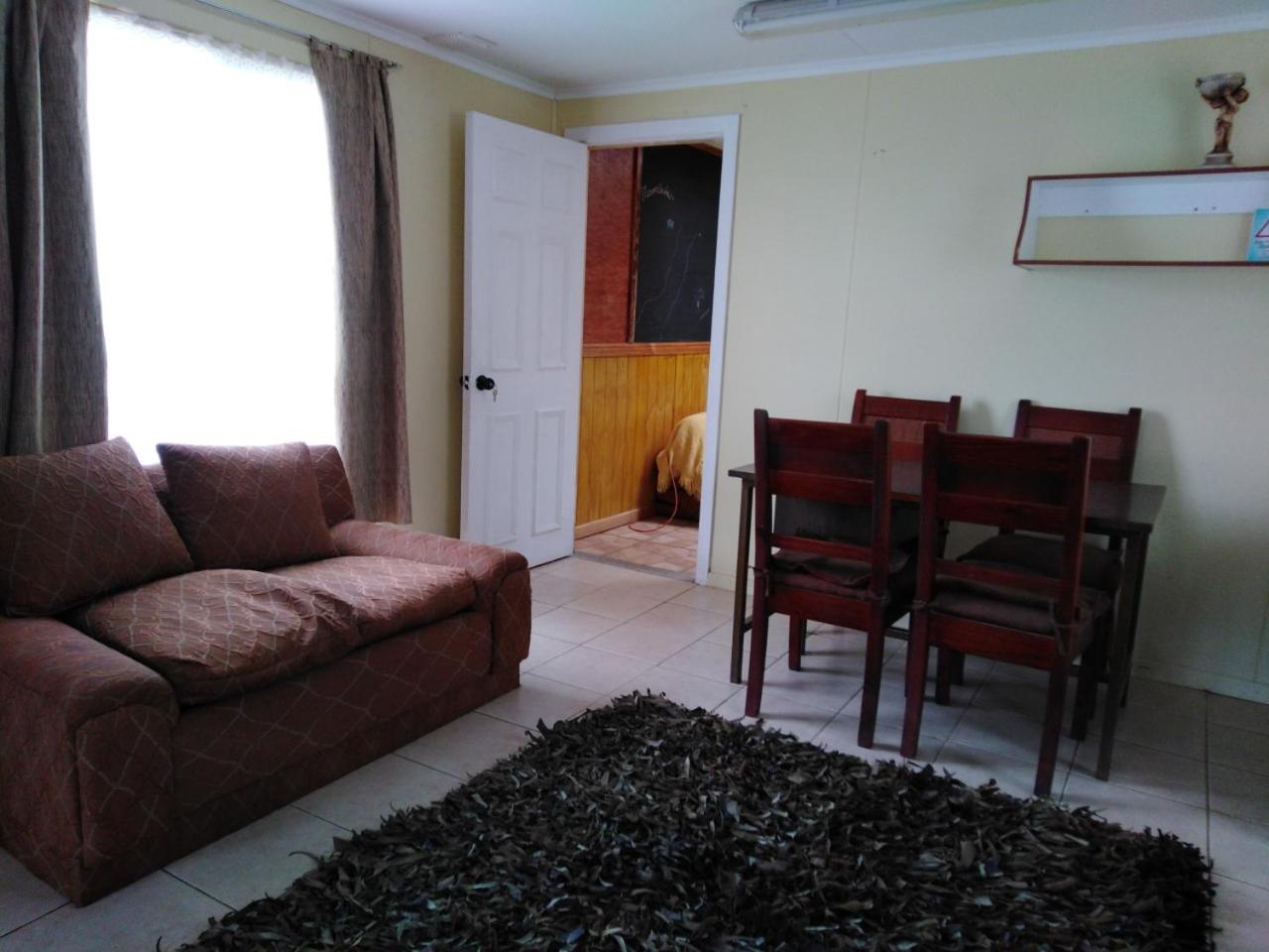 One-Bedroom House photo 2