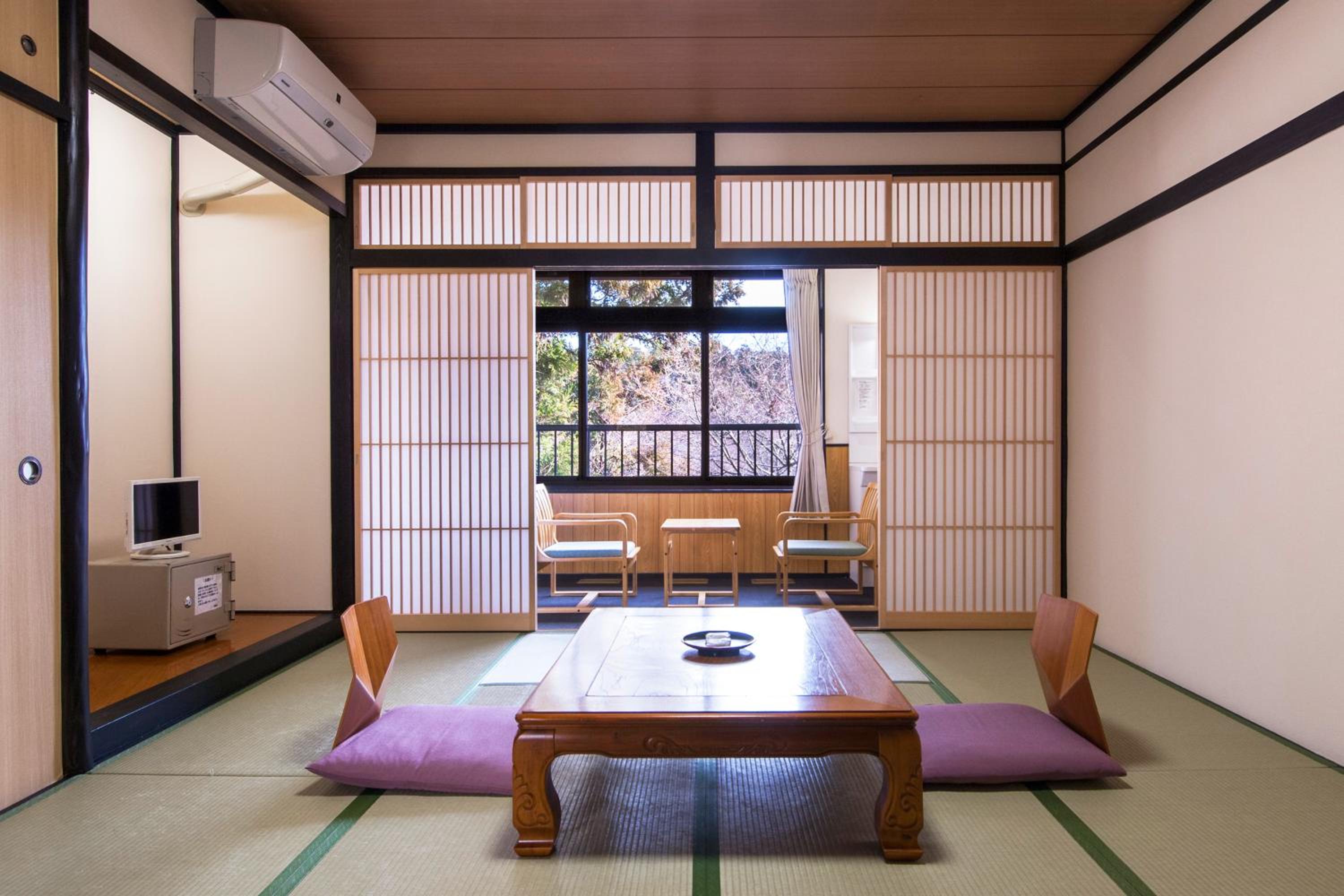 Superior Japanese-Style Room Renovated - Non-Smoking photo 3