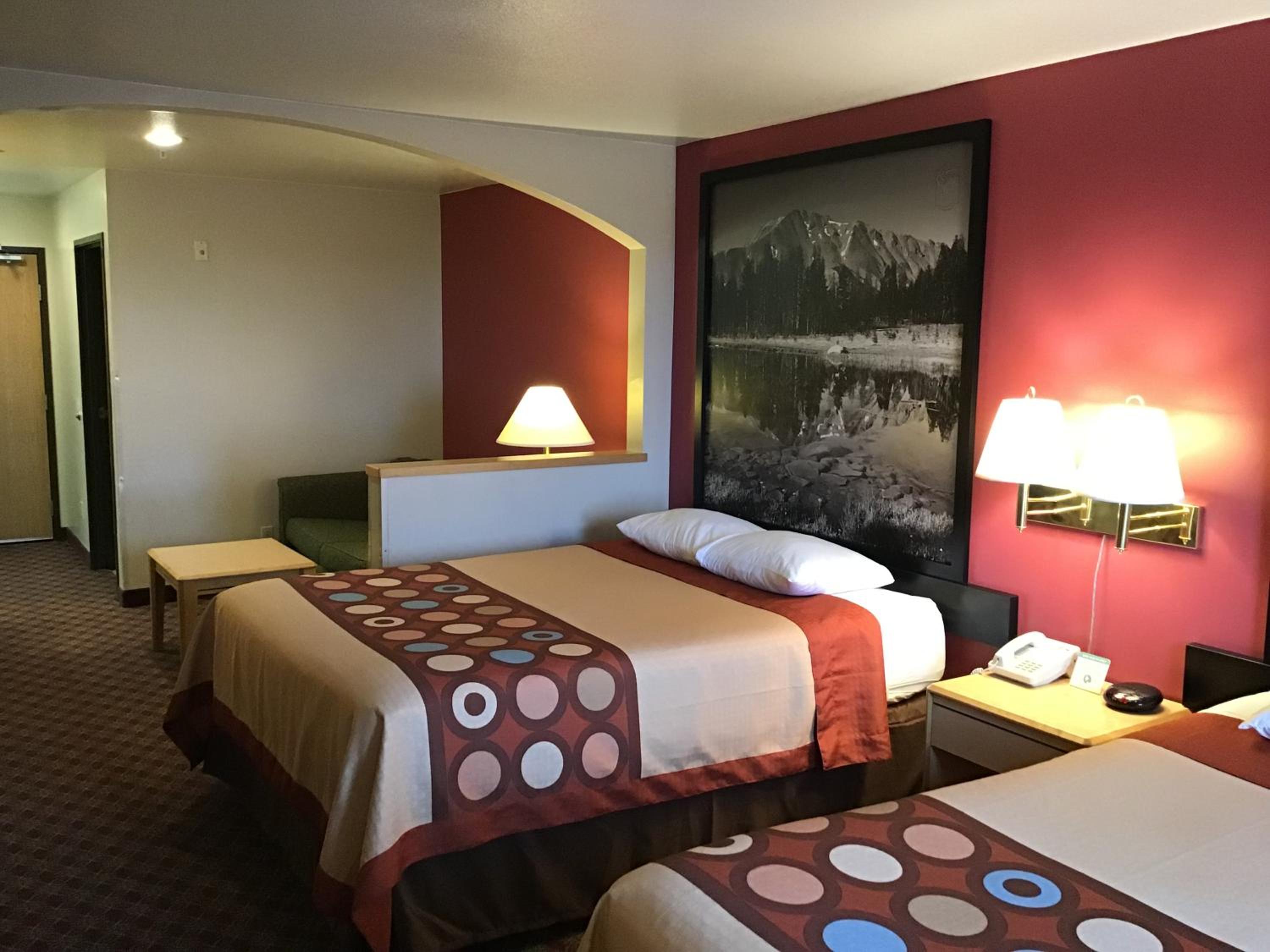 Studio Suite with Two Queen Beds - Non-Smoking - Photo 2