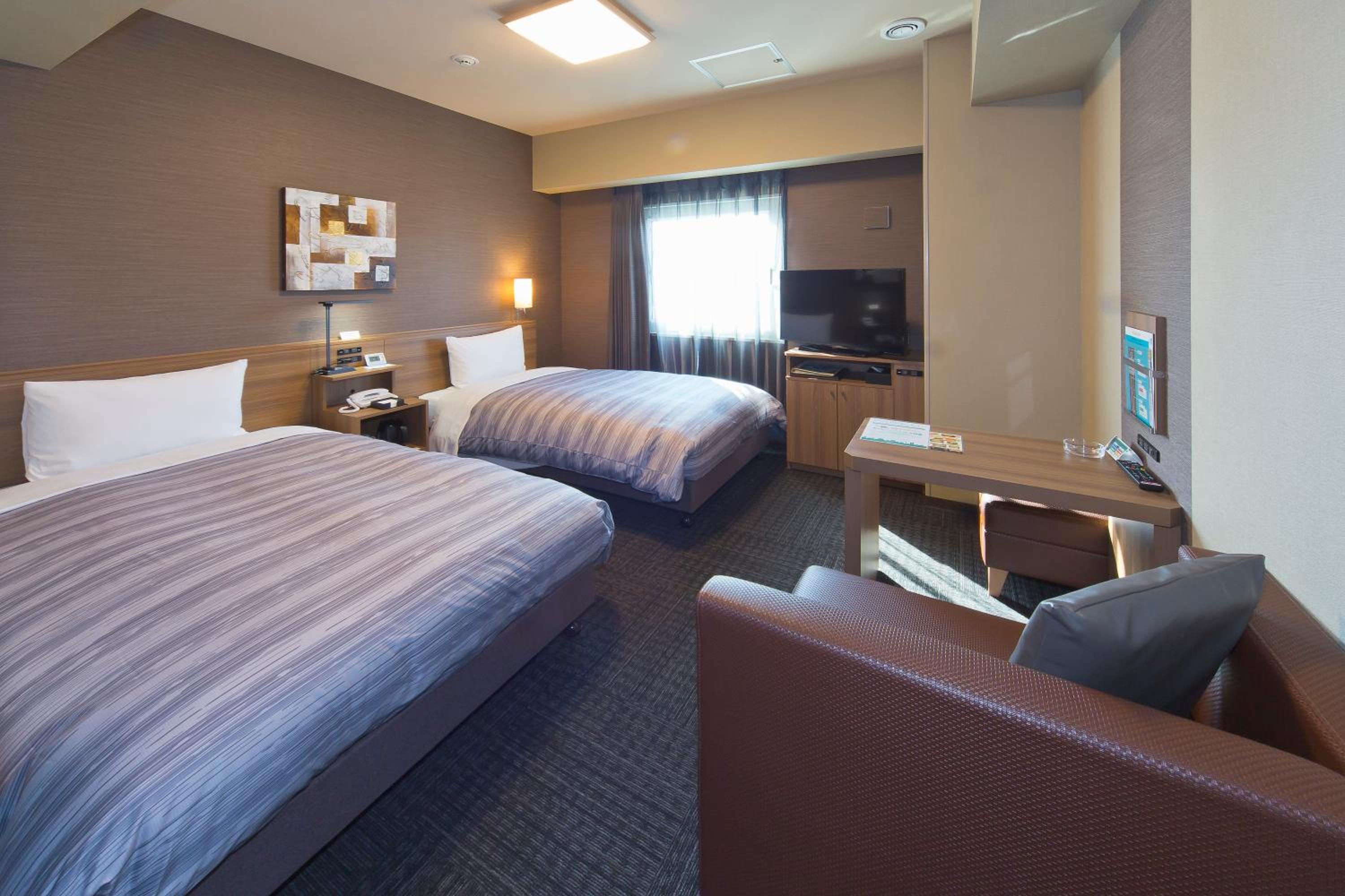 Twin Room - Non-Smoking photo 1