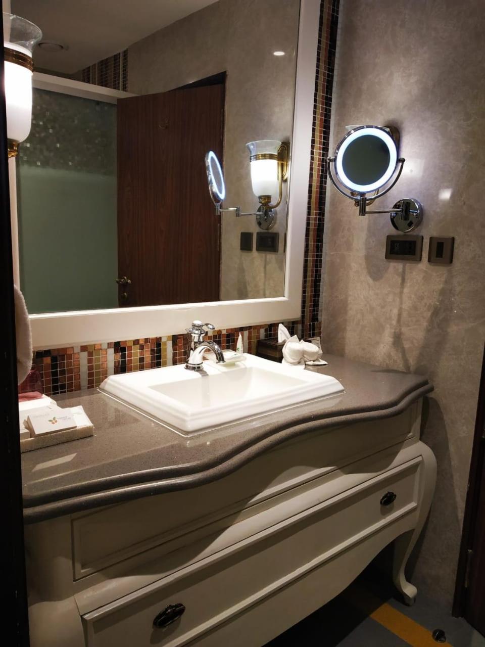 Wild Orchid Suite with Private Terrace and Mountain view with 10% discount on Spa - Photo 4