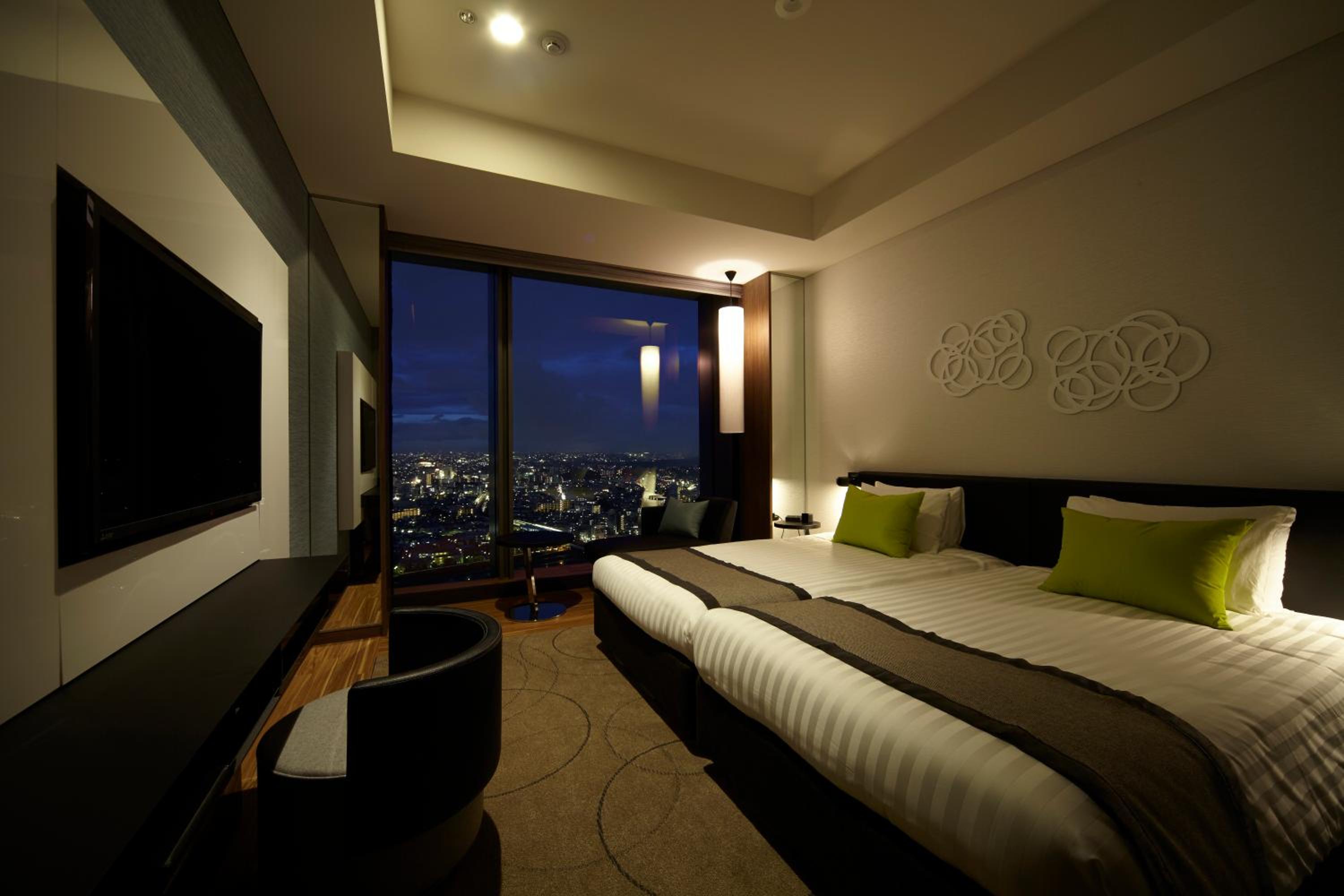 Superior Hollywood Twin Room with River View - Non-Smoking photo 2