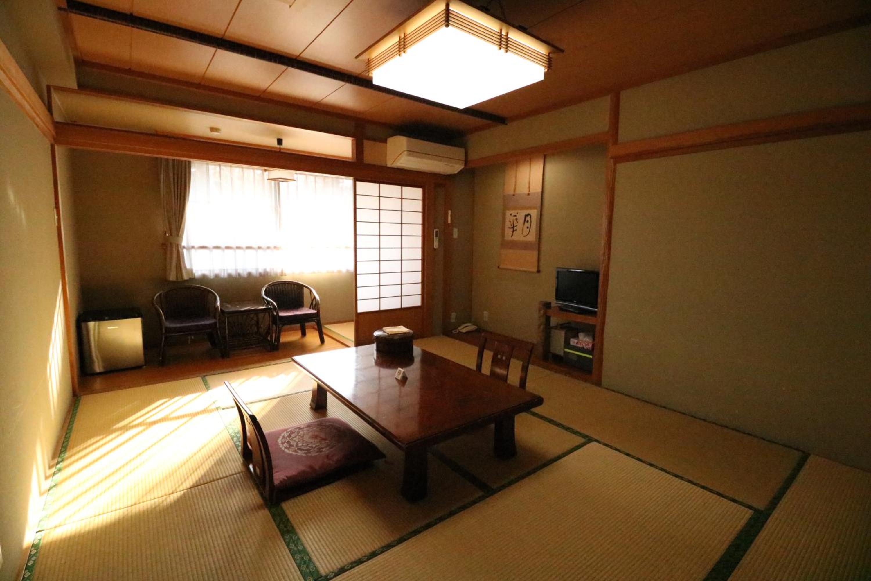 Japanese-Style Room - Photo 7