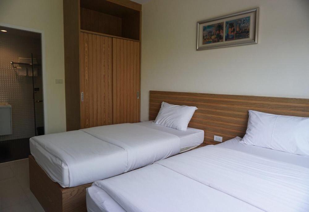Standard Twin Room photo 1