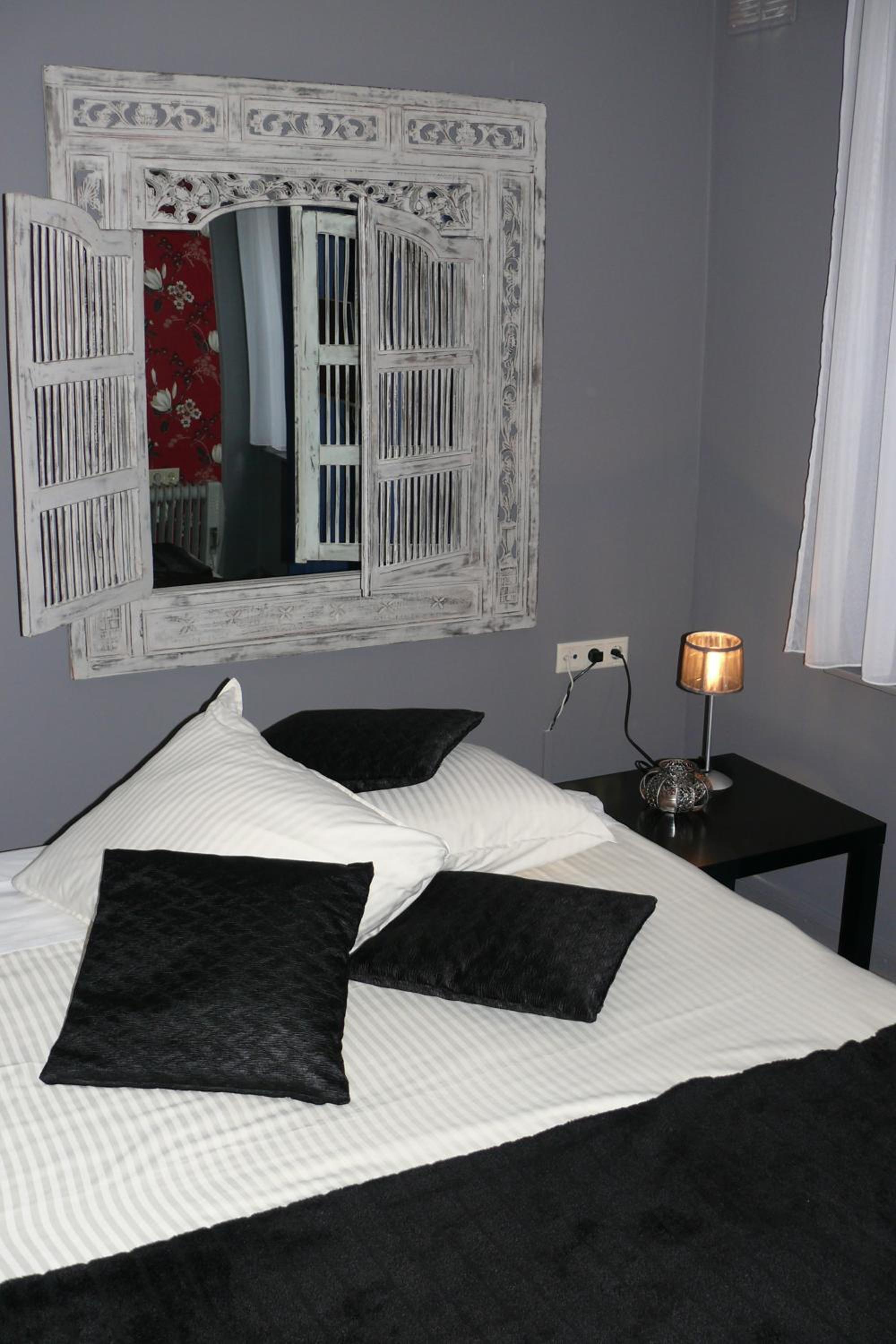 Casablanca Twin / Double Room - Photo 5