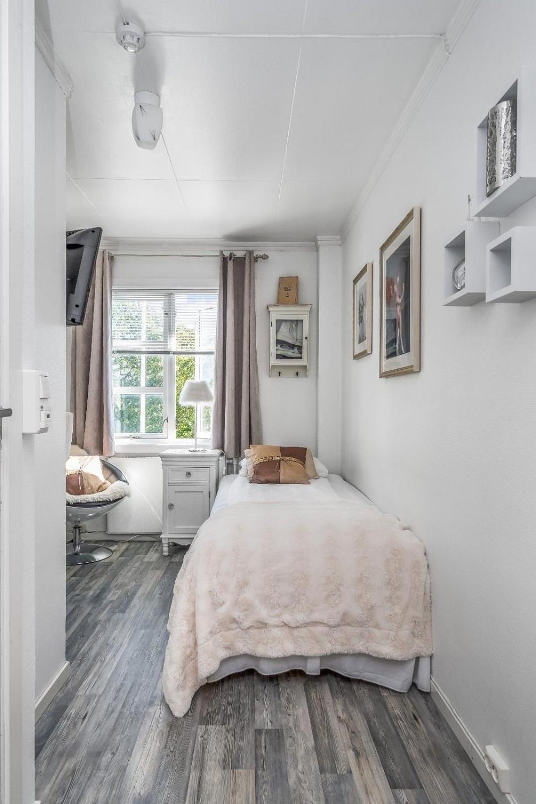 Single Room photo 2