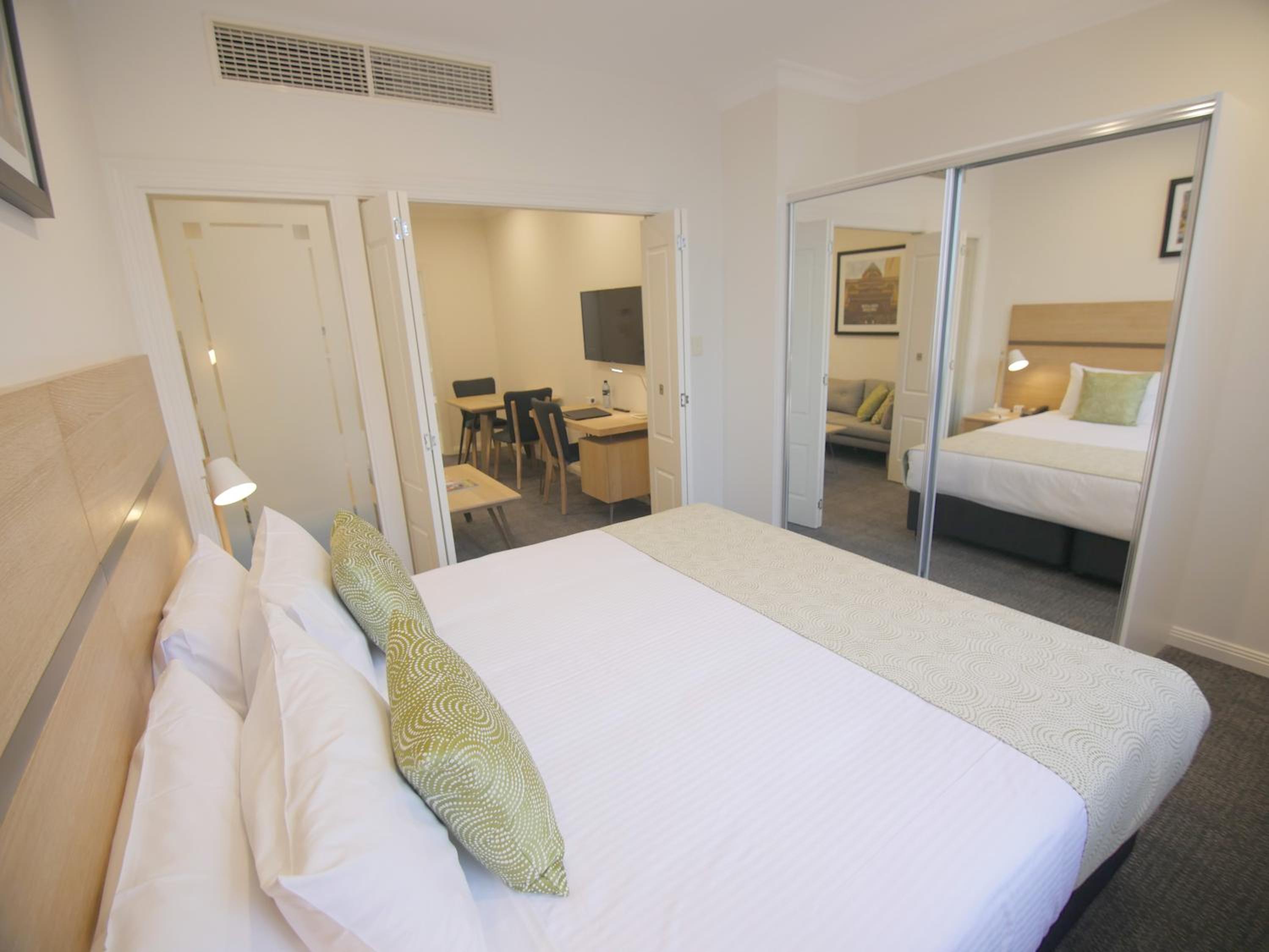 One Bedroom Apartment - Photo 4