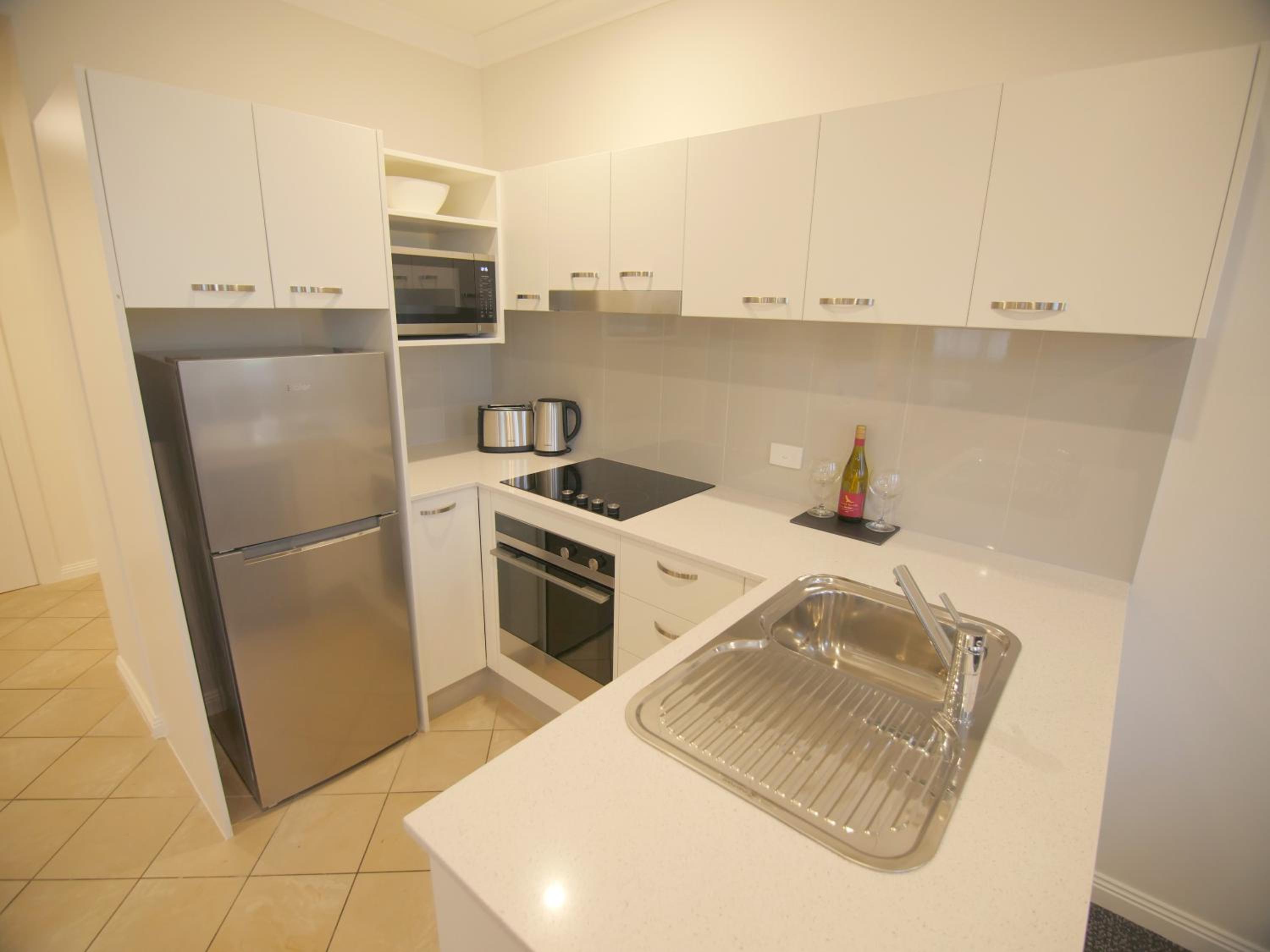 Two Bedroom Apartment - Photo 7