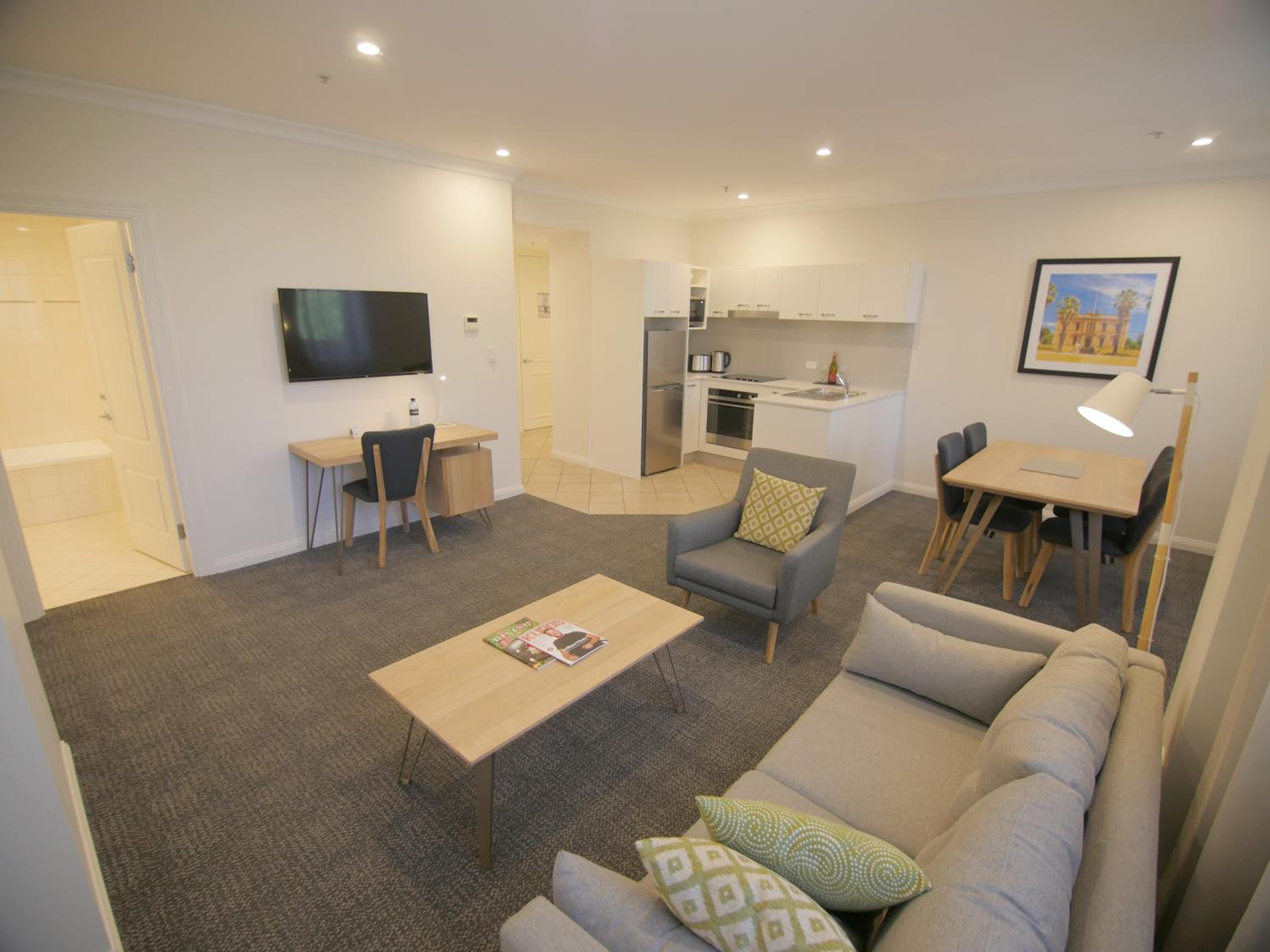 Two Bedroom Apartment - Photo 3