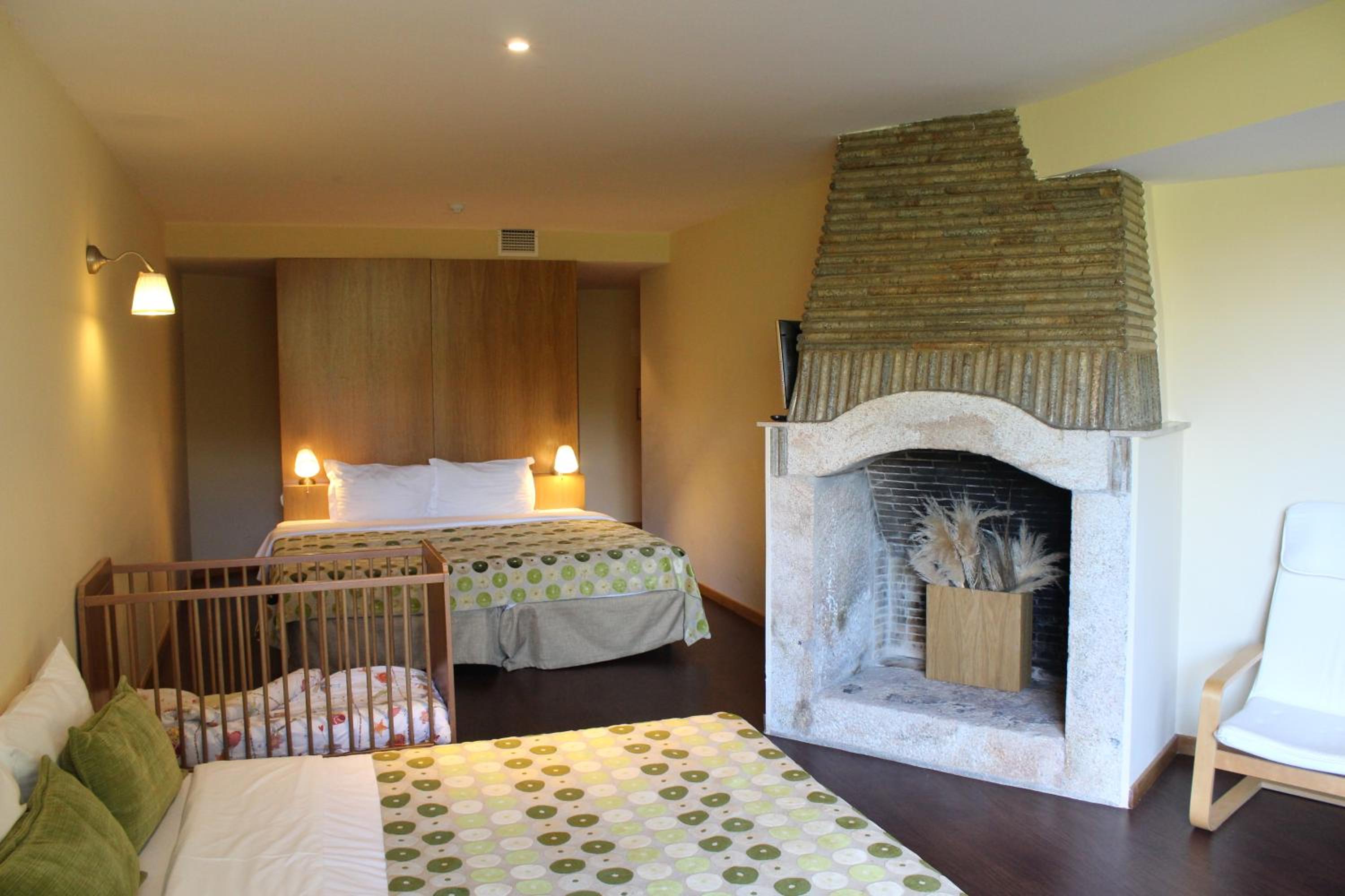 Standard Junior Suite - Photo 10