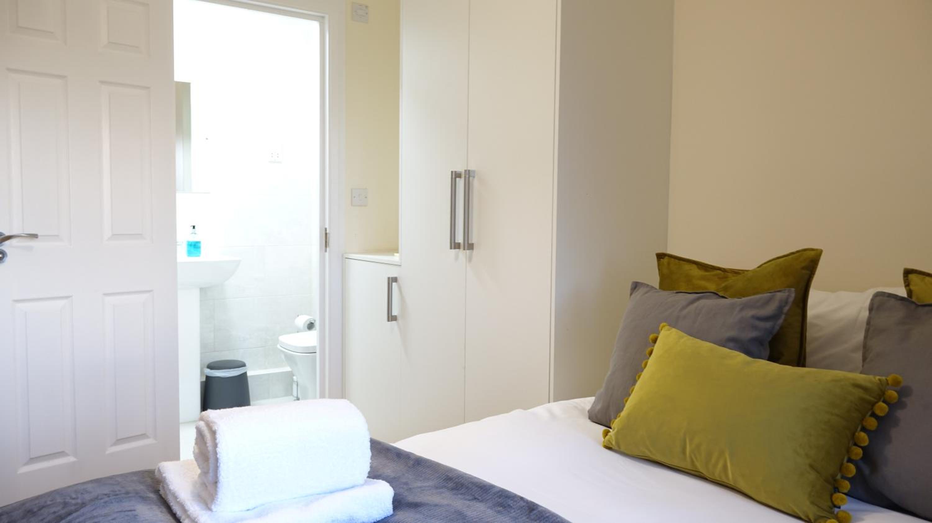 Double Room with Private Bathroom photo 3