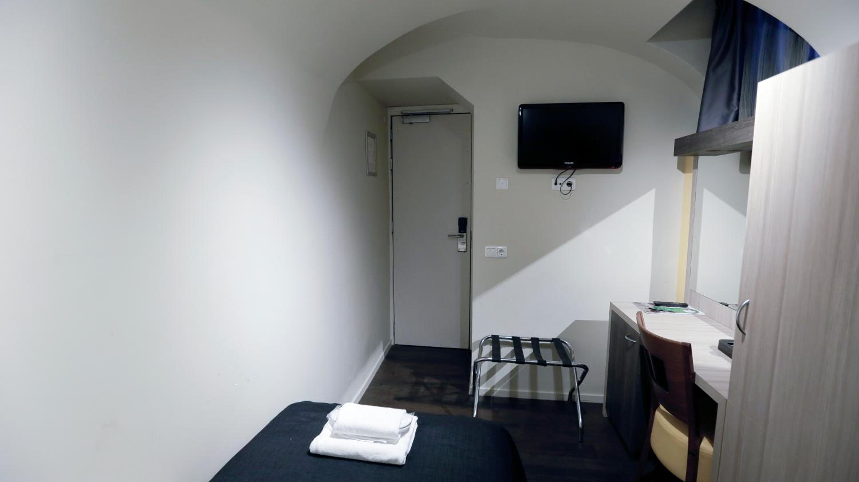 Small Single Room