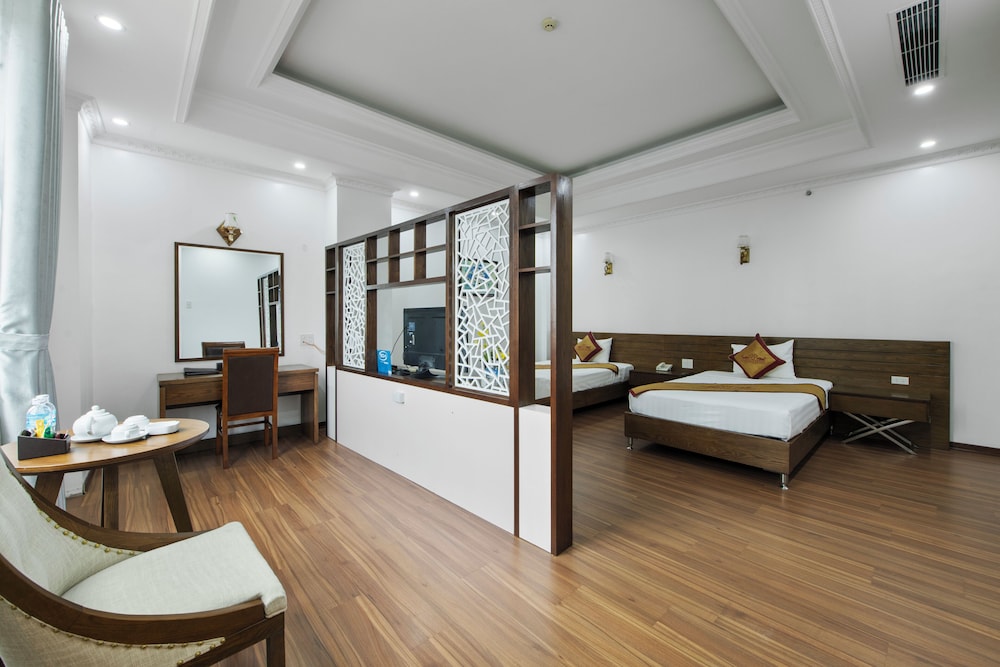 Deluxe Twin Room, 1 Bedroom, Private Bathroom, City View