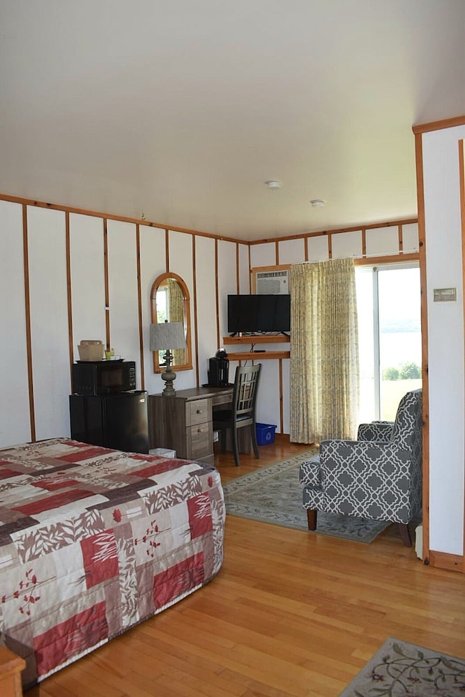 Comfort Single Room, Lake View