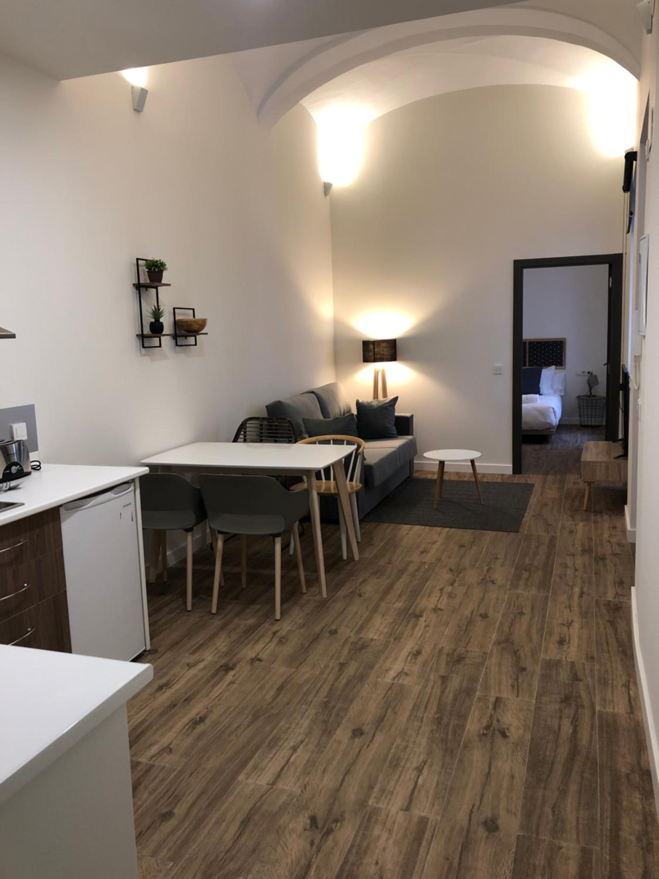 Deluxe Apartment - Photo 4