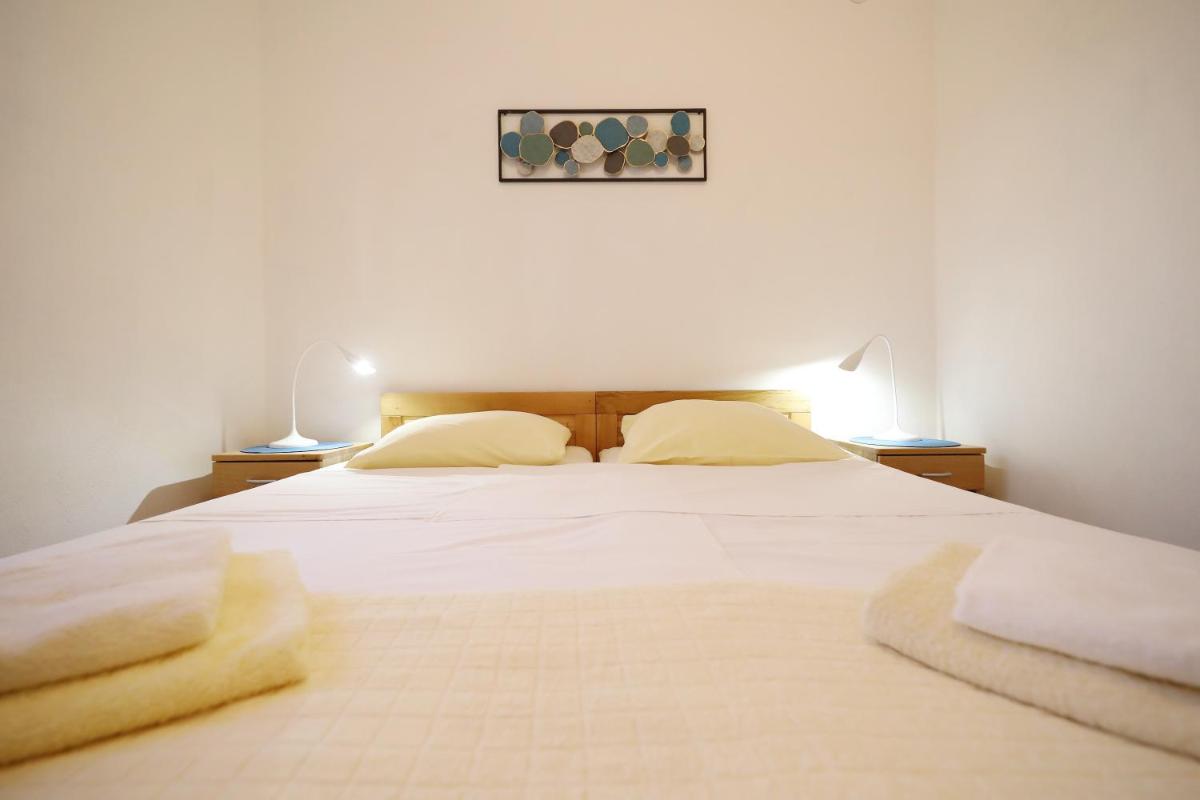 Apartment with Terrace photo 3
