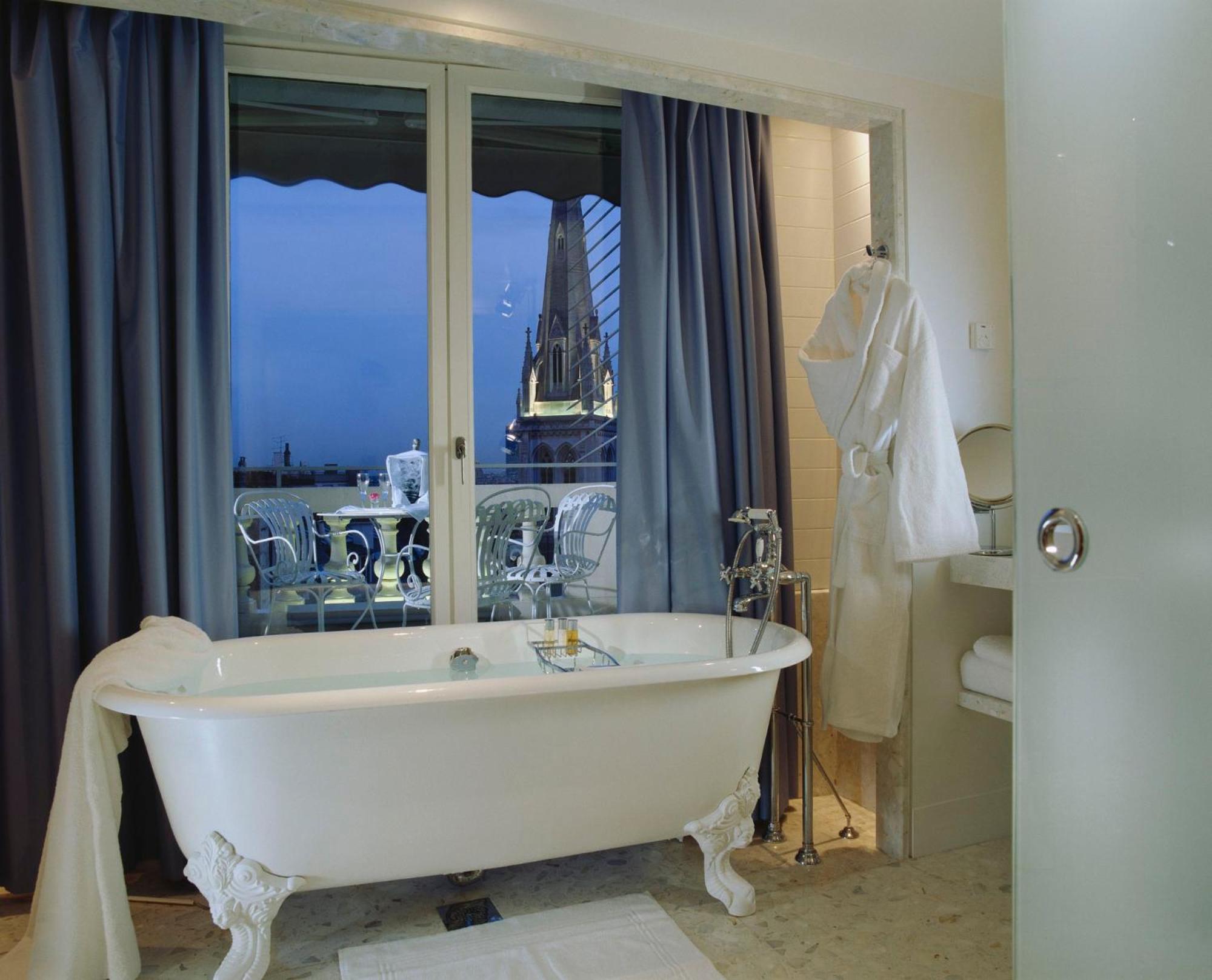 Eiffel Suite photo 3