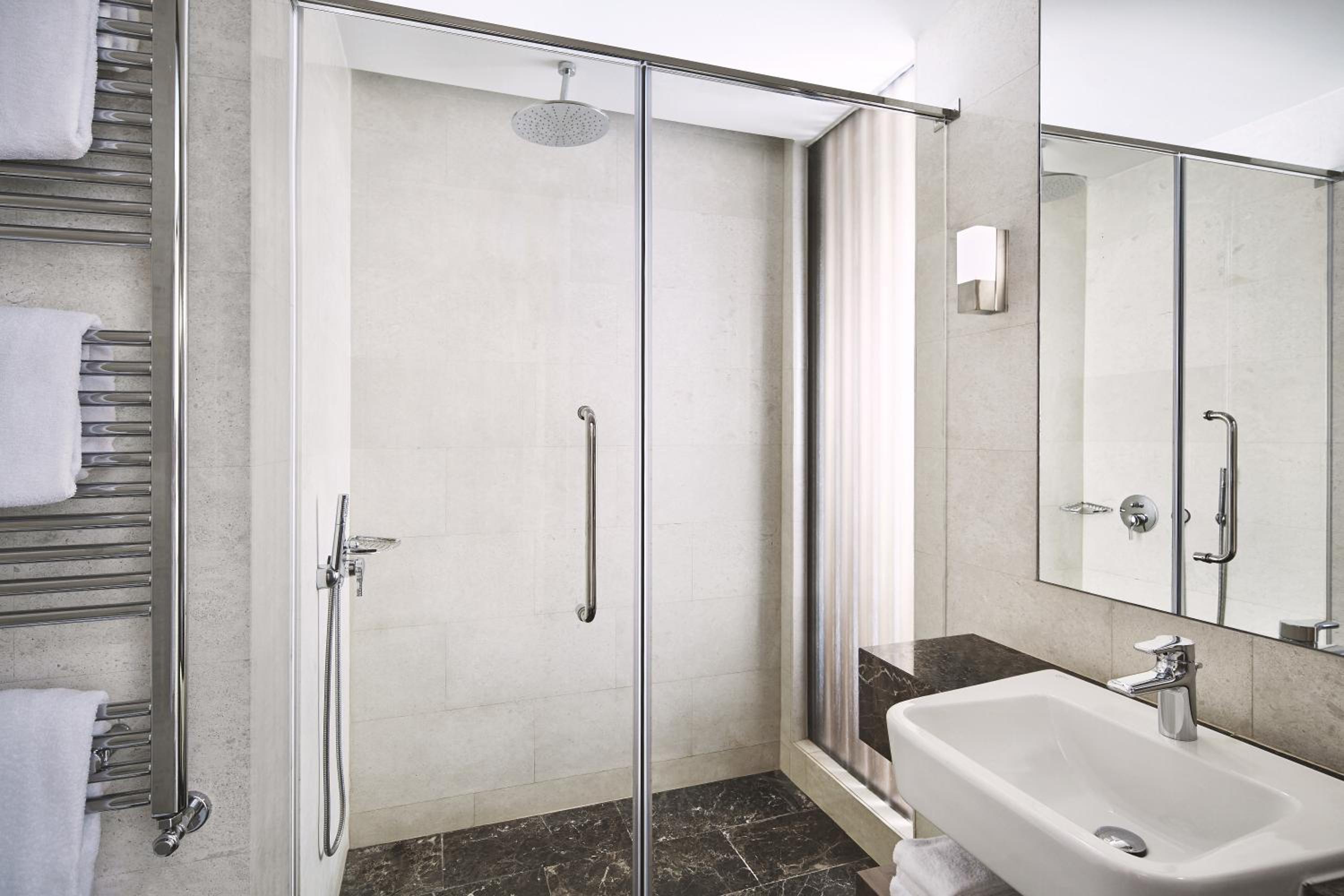 Premium Room - Photo 4