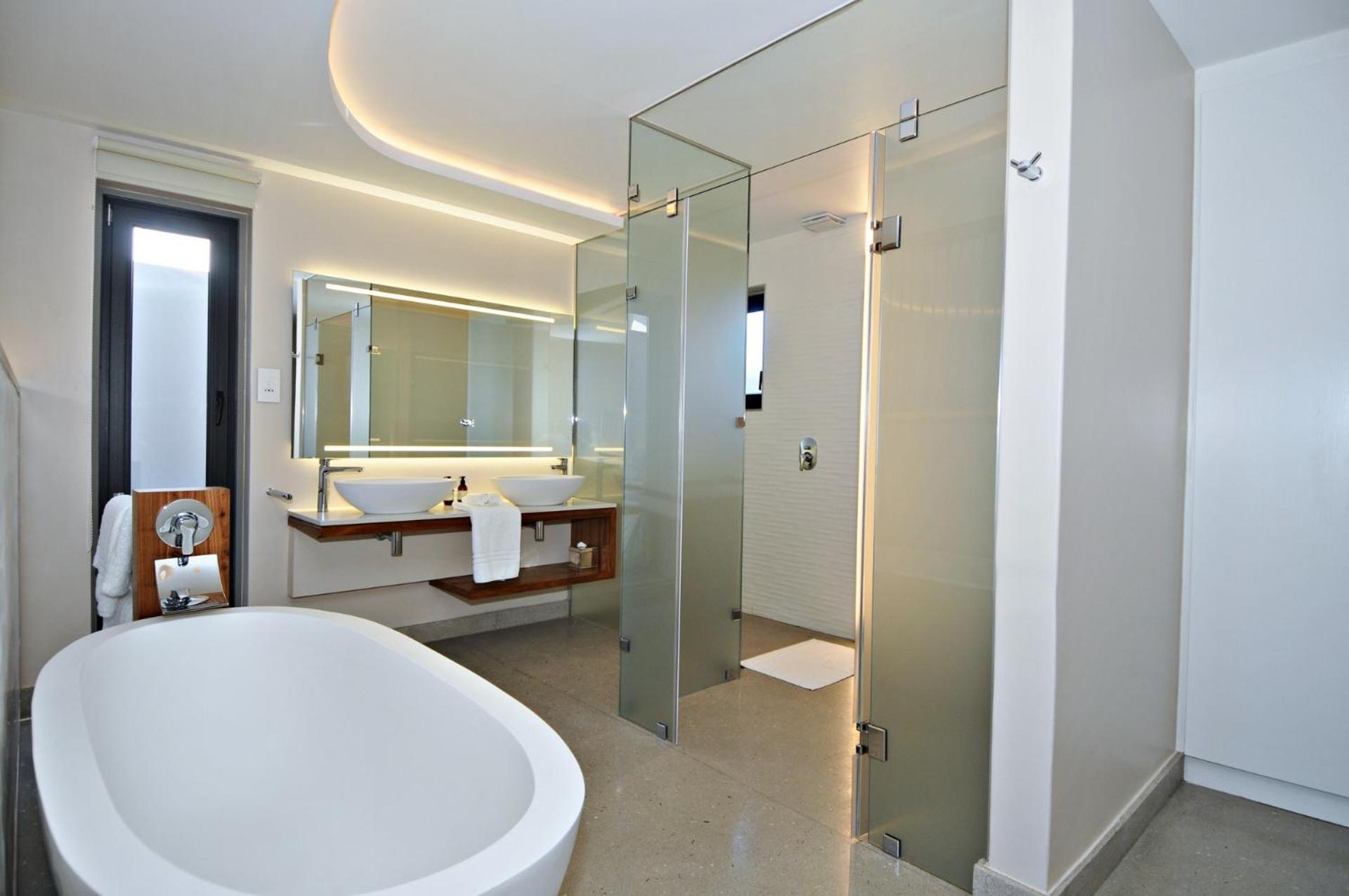 Deluxe Double Room with Sea View - Ground Floor - Photo 2