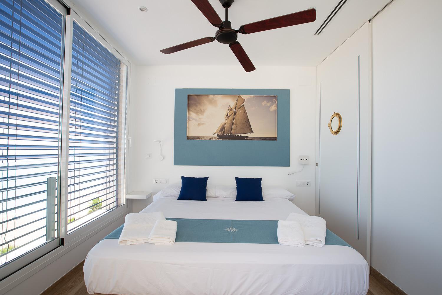 Apartamento de Lujo con Vista al Mar