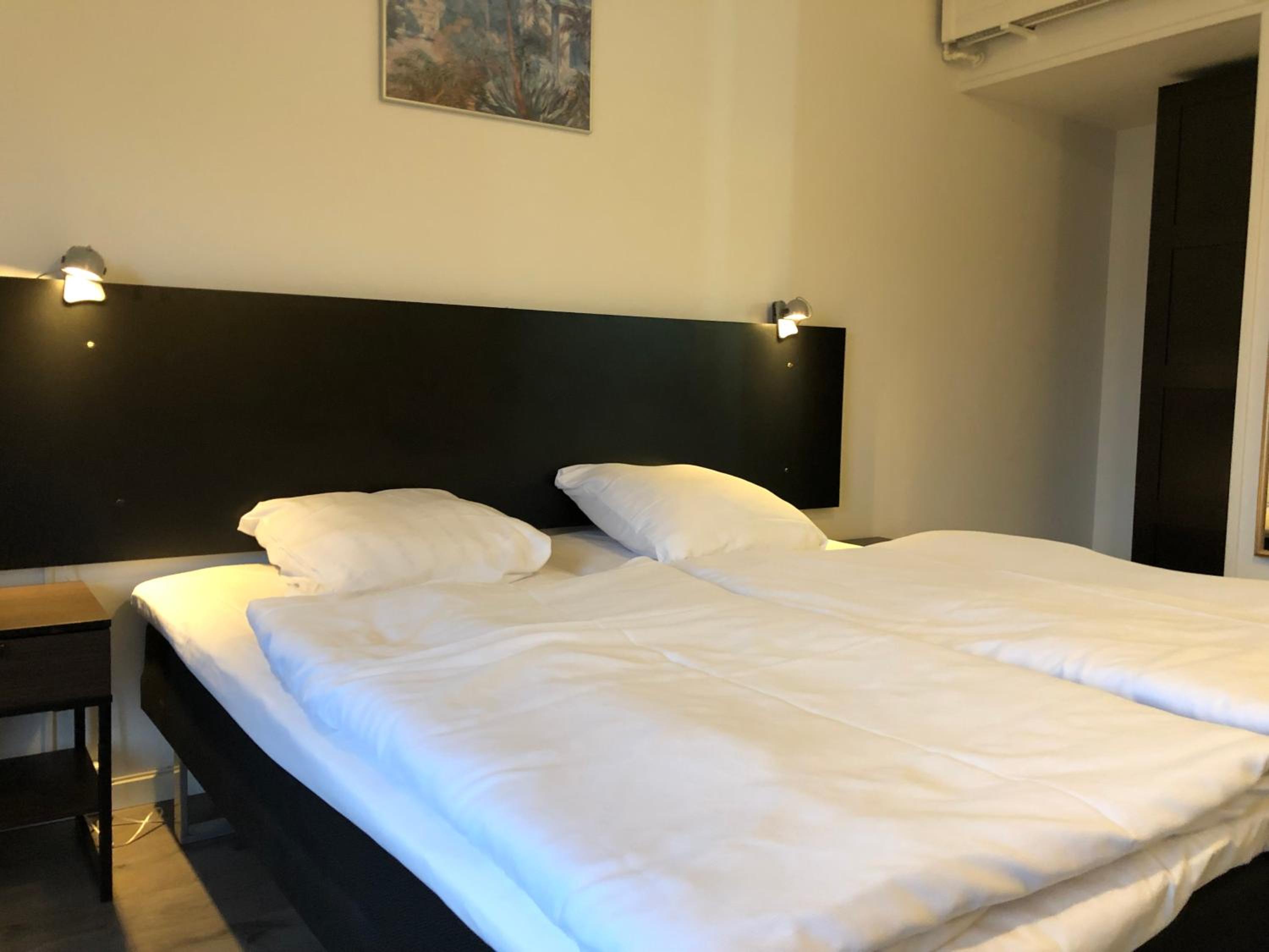 Deluxe Double or Twin Room with Balcony photo 1