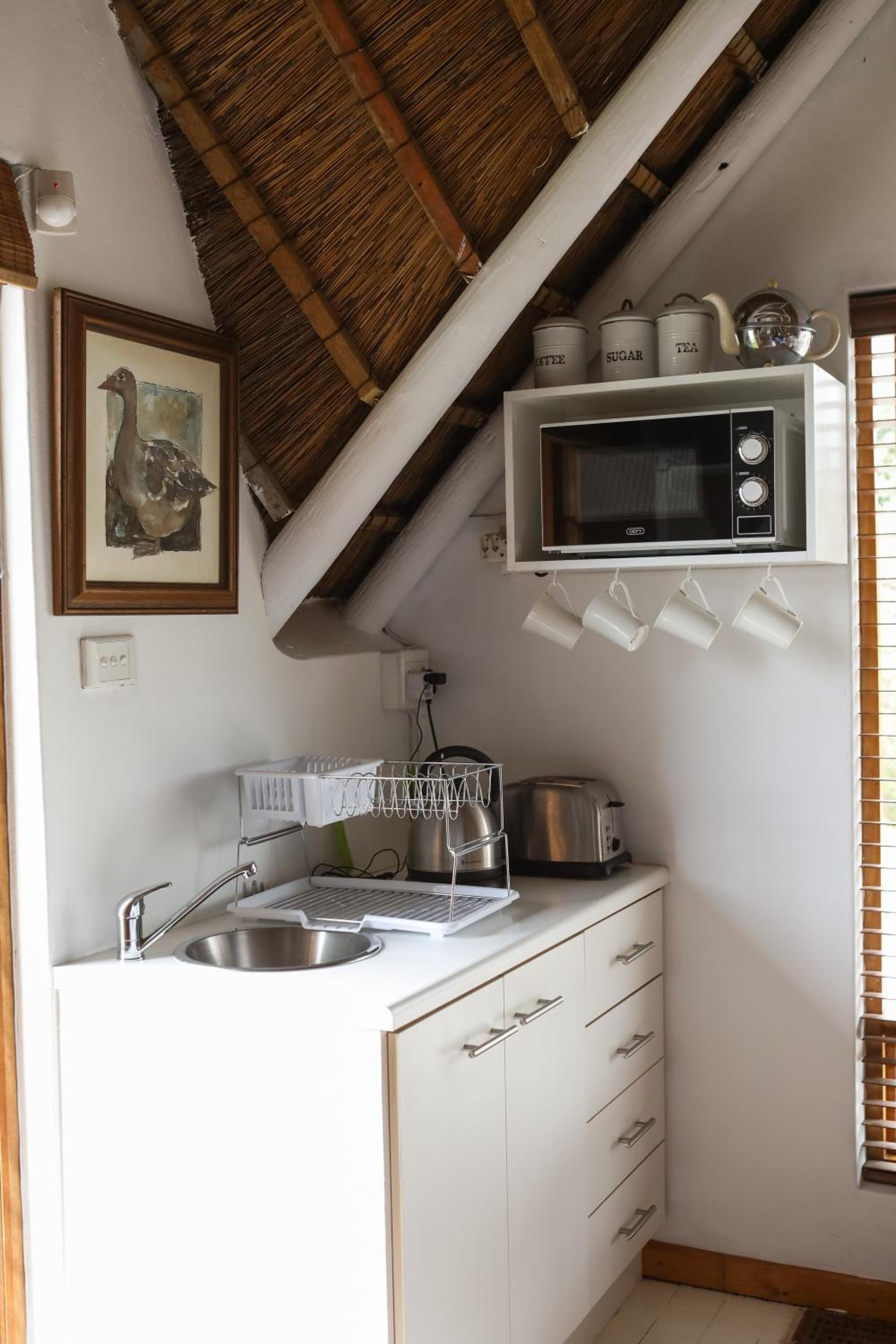 One-Bedroom Apartment - Photo 8